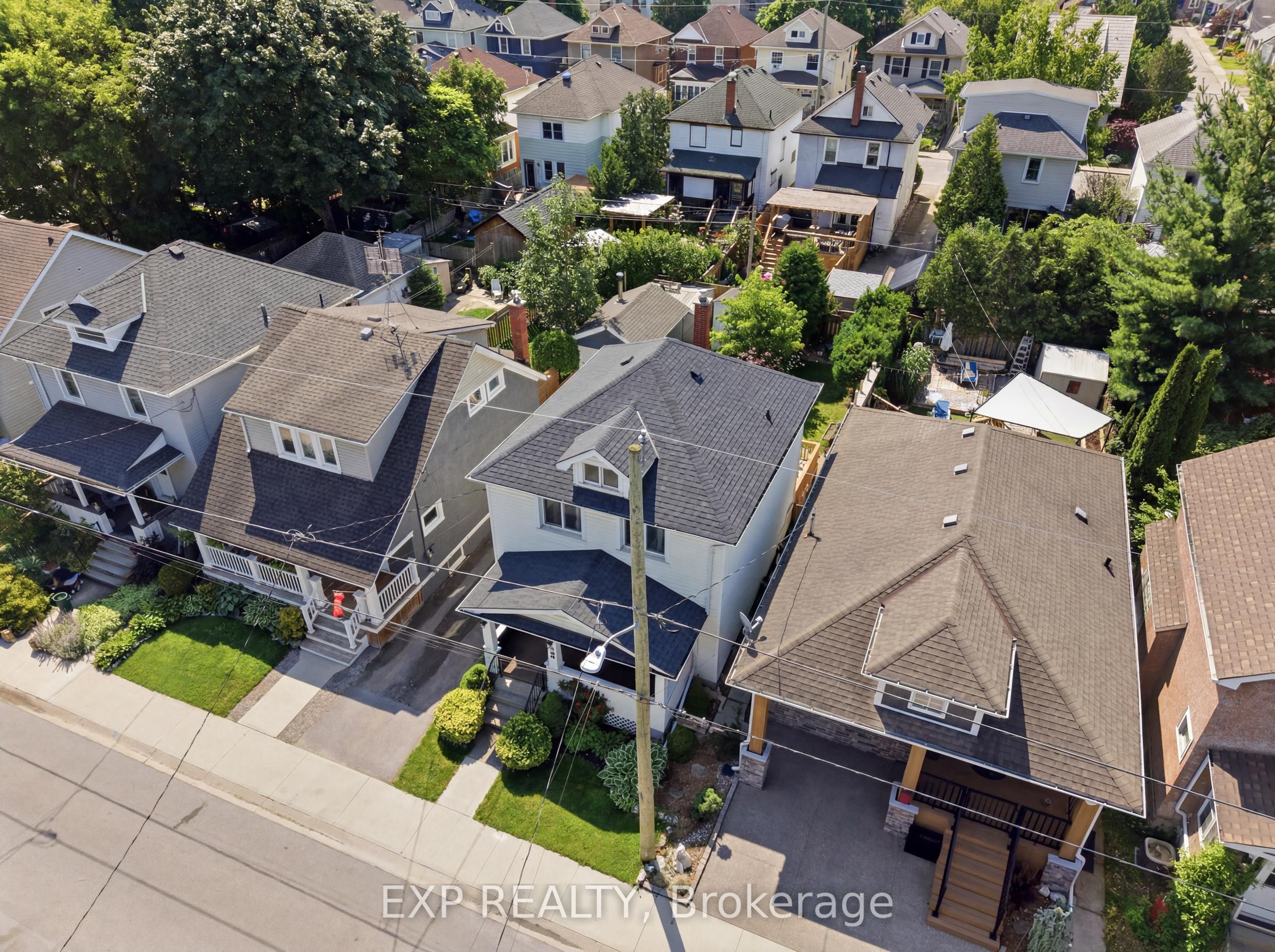 26 Lowell Avenue Property Photo 5