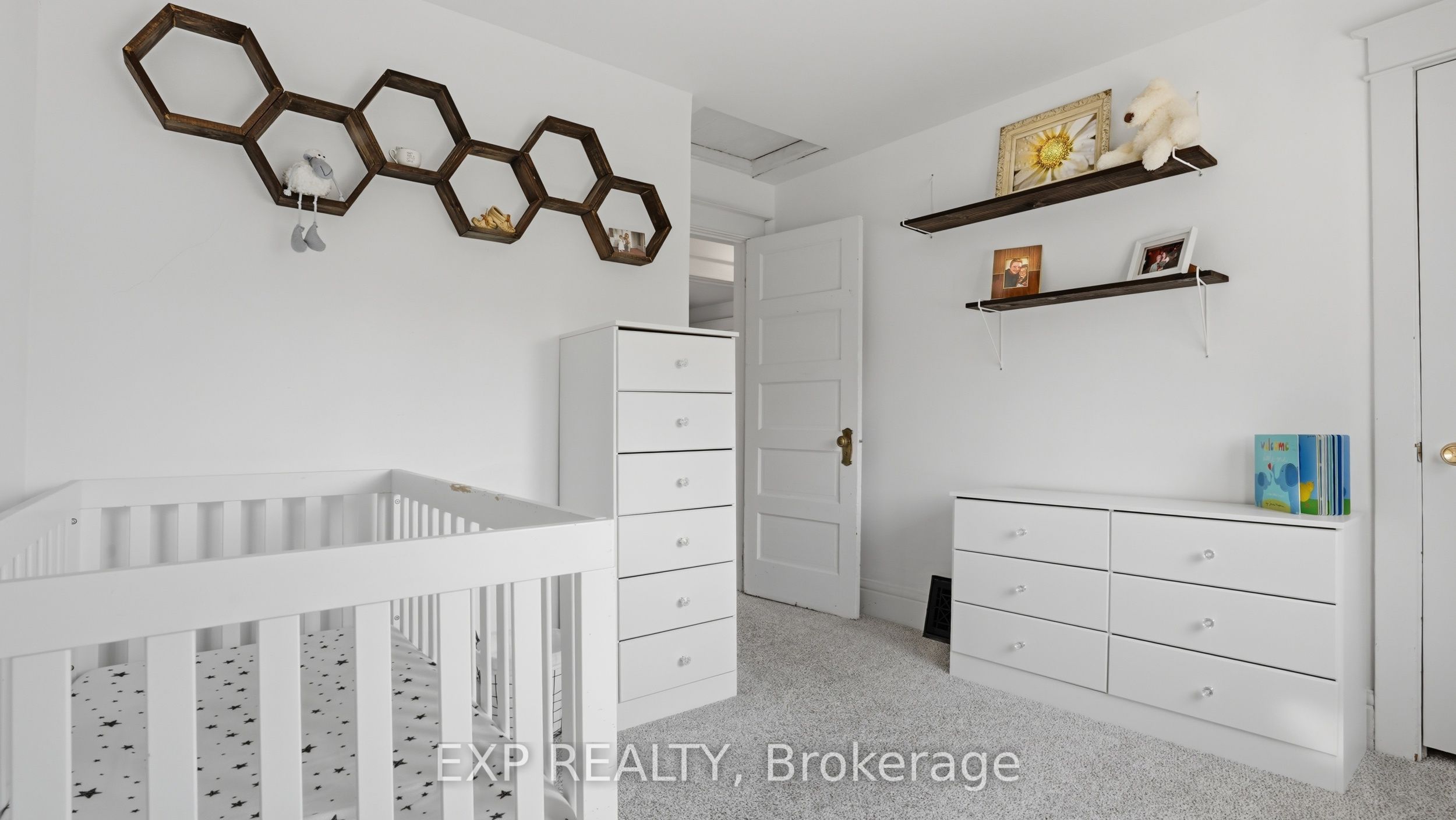 26 Lowell Avenue Property Photo 25