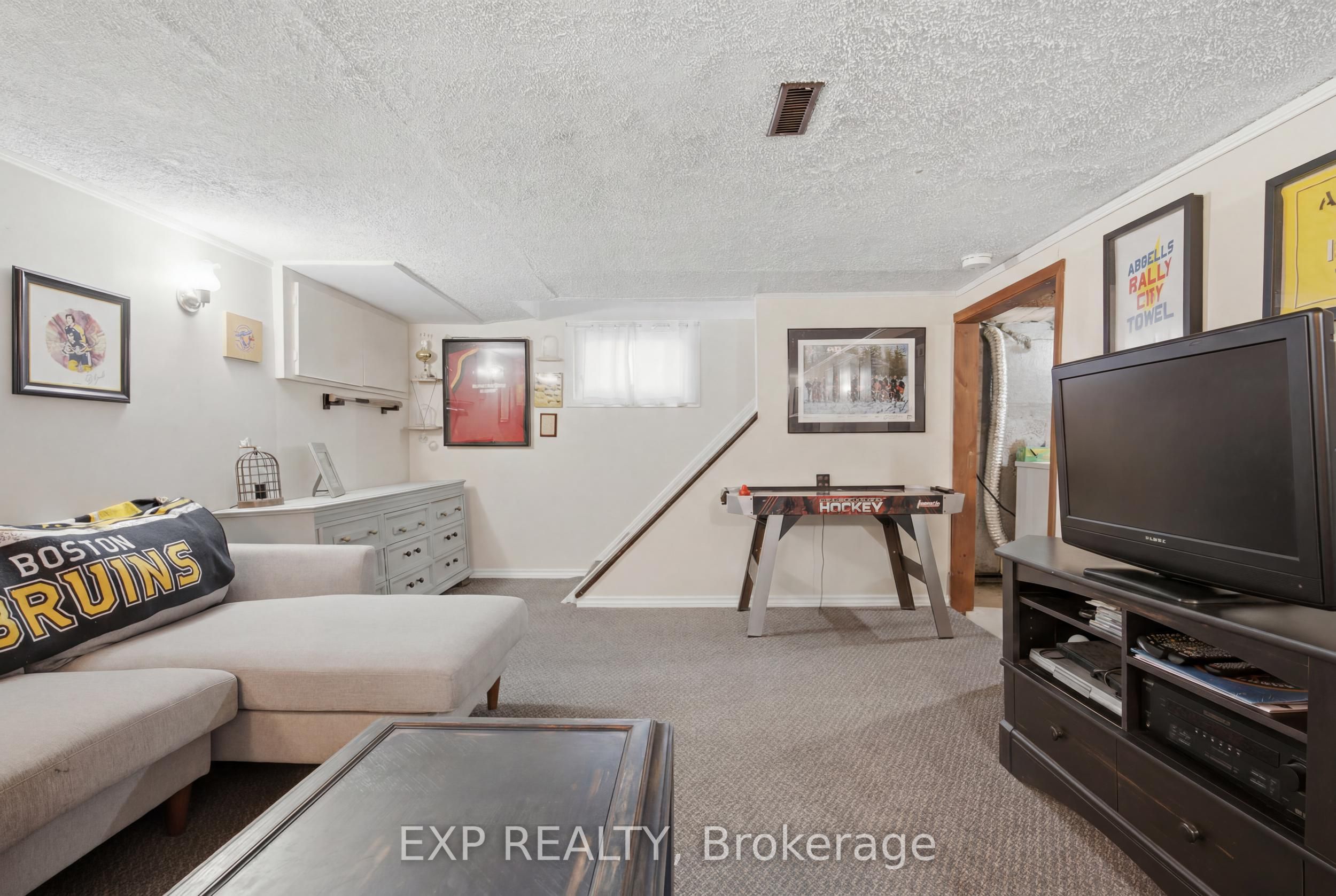 26 Lowell Avenue Property Photo 38