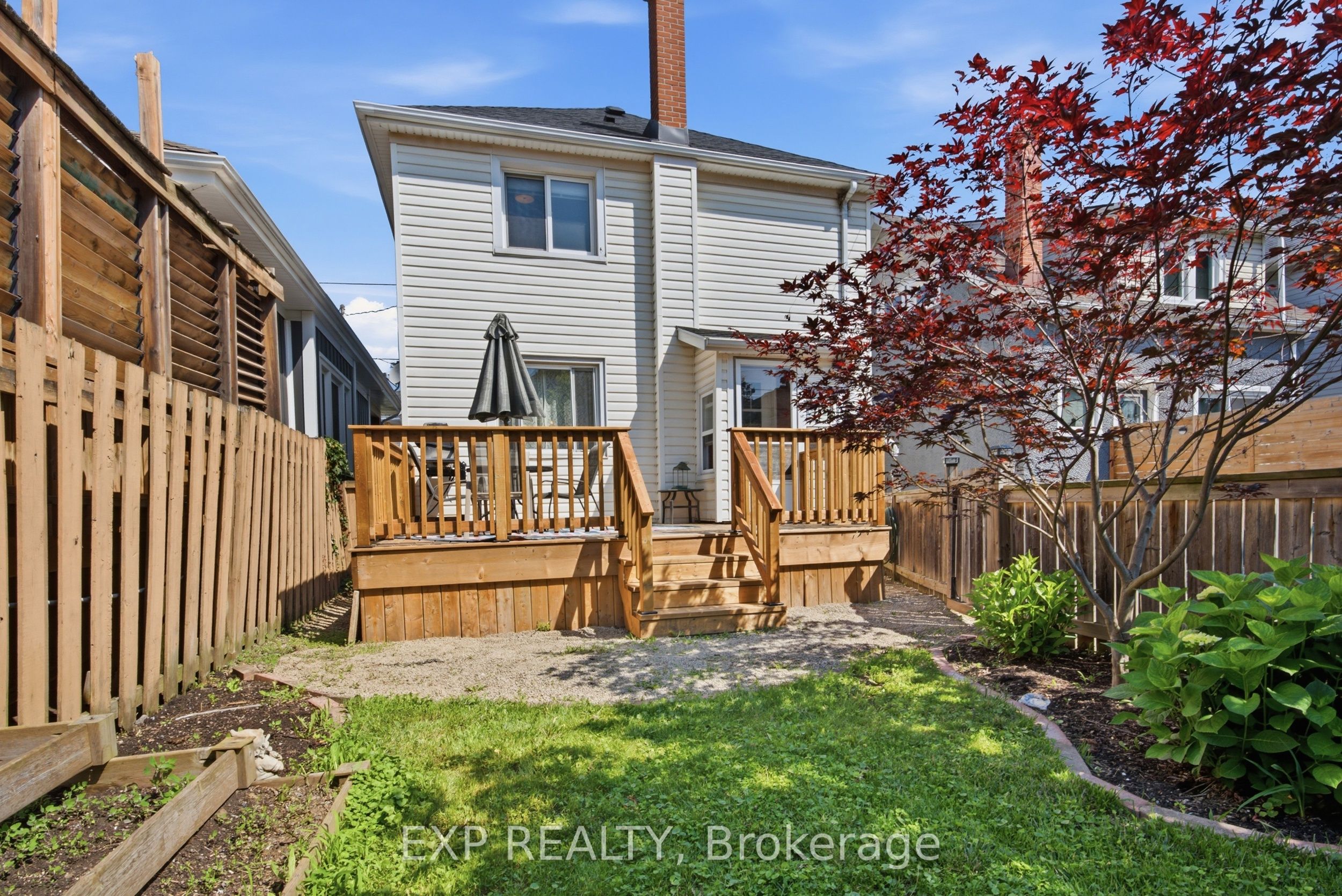 26 Lowell Avenue Property Photo 44