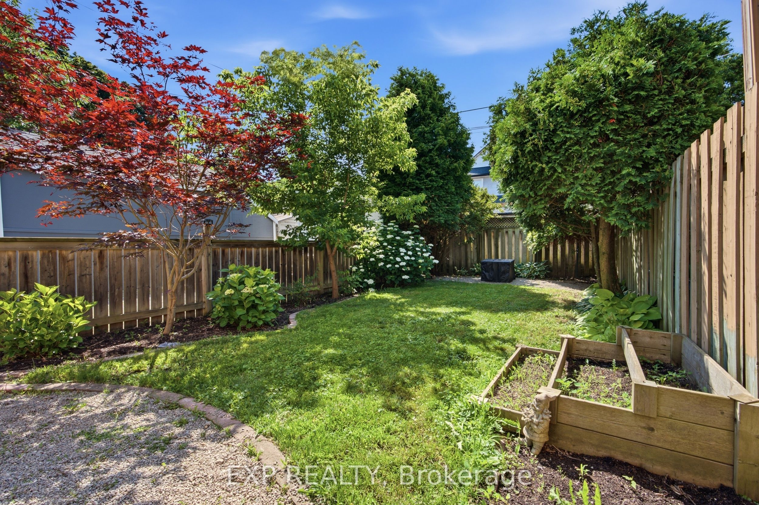 26 Lowell Avenue Property Photo 45