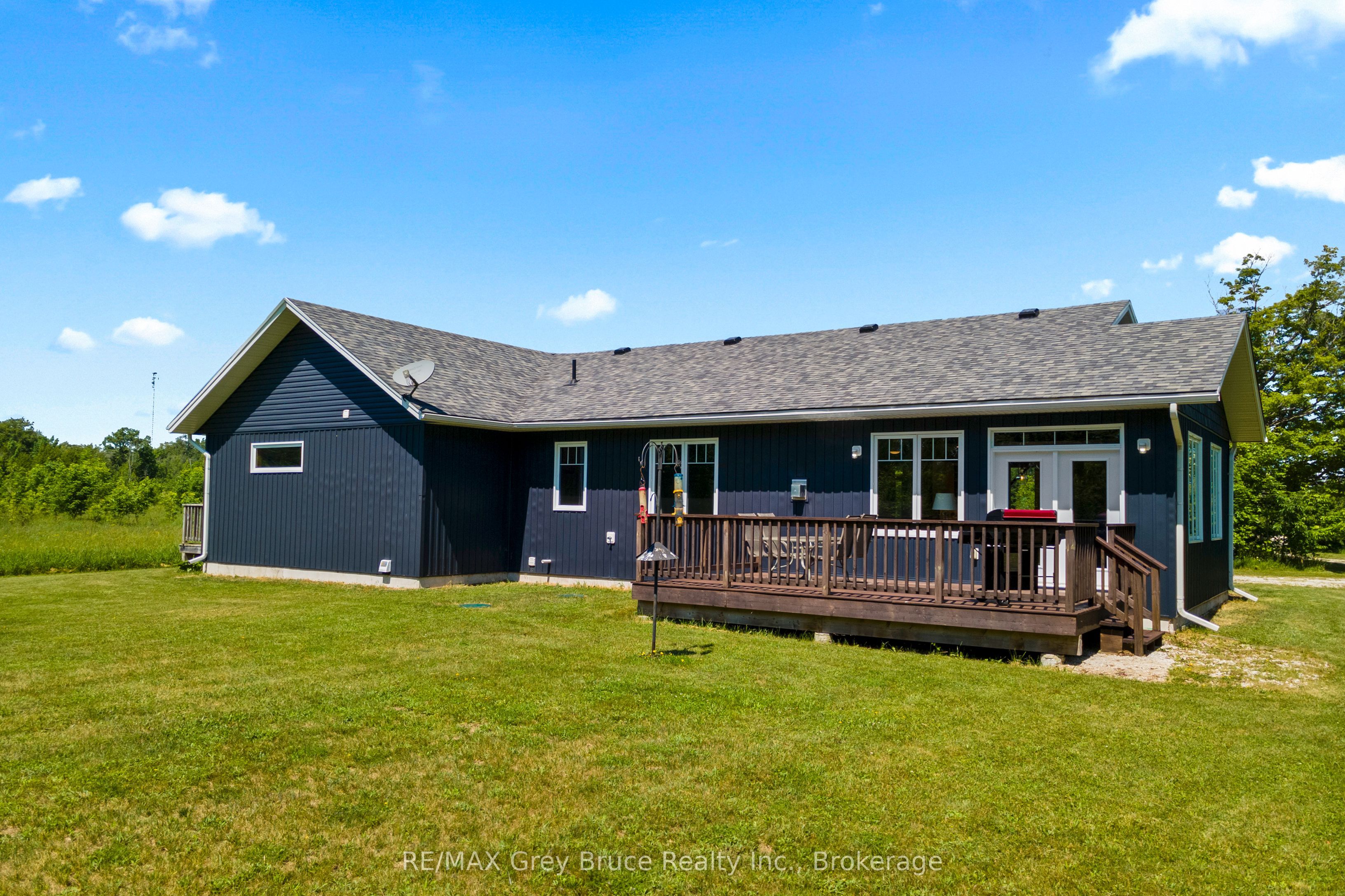 1379 West Road Property Photo 5