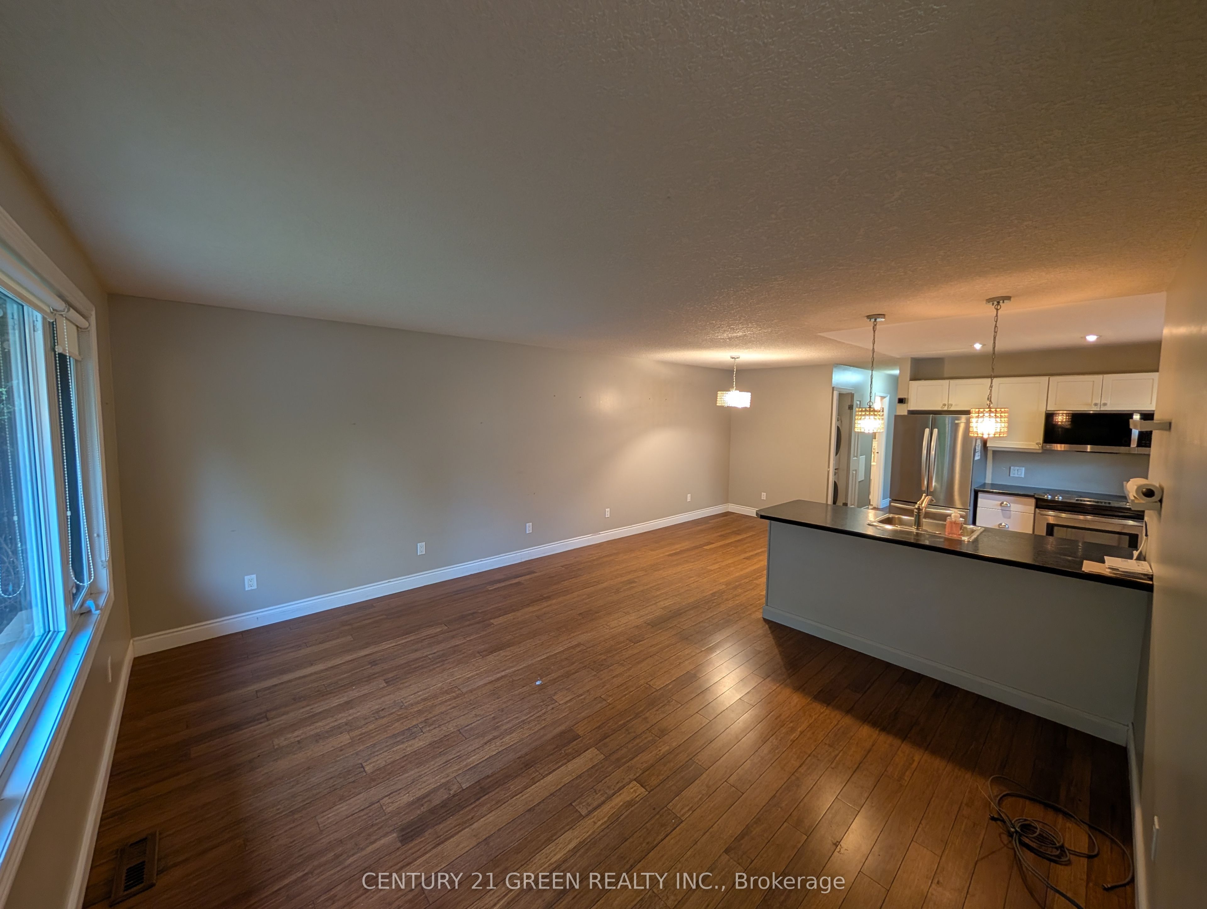 4 Wenlock Crescent Property Photo 3