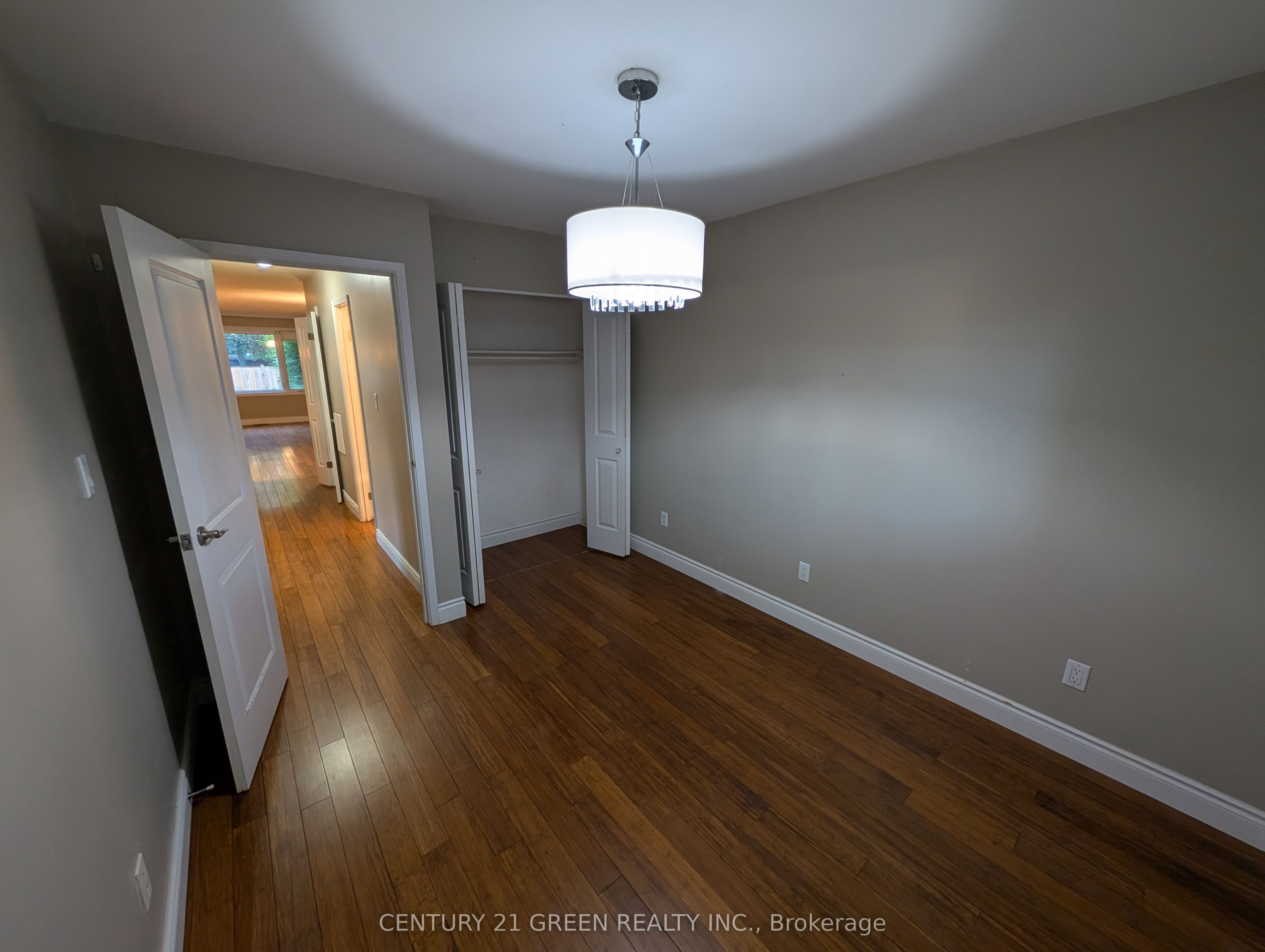 4 Wenlock Crescent Property Photo 14