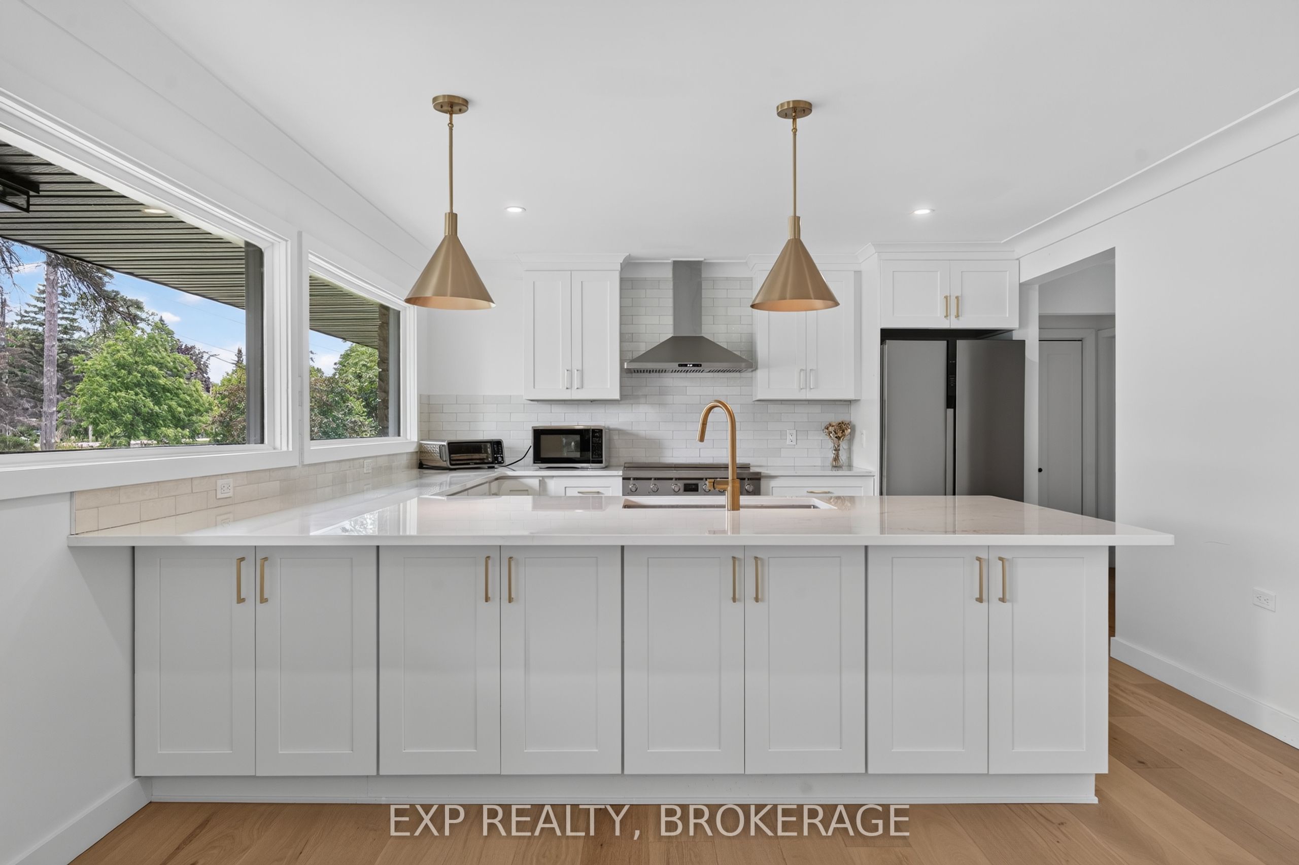 1802 Sydenham Road Property Photo 4