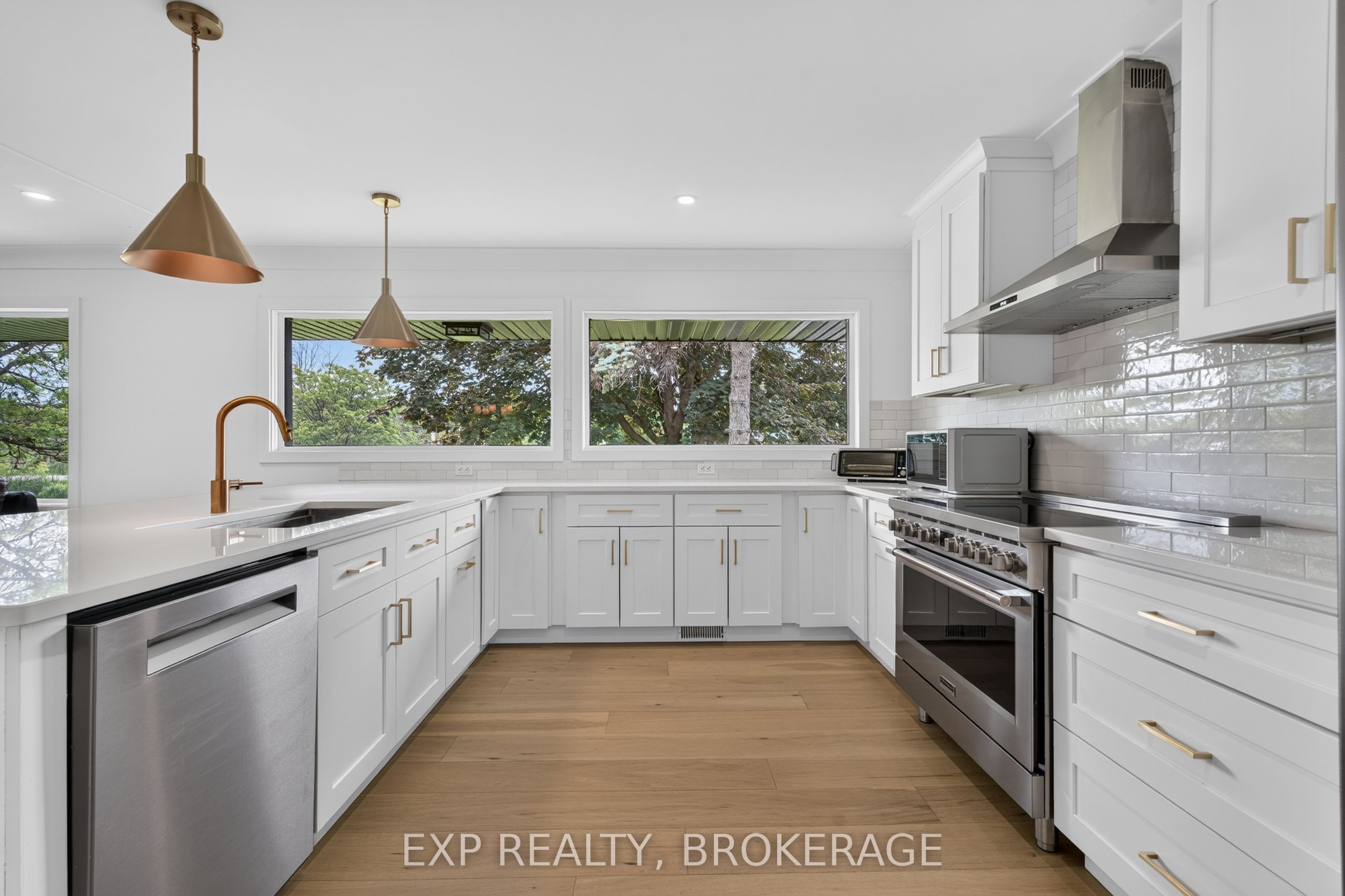 1802 Sydenham Road Property Photo 6