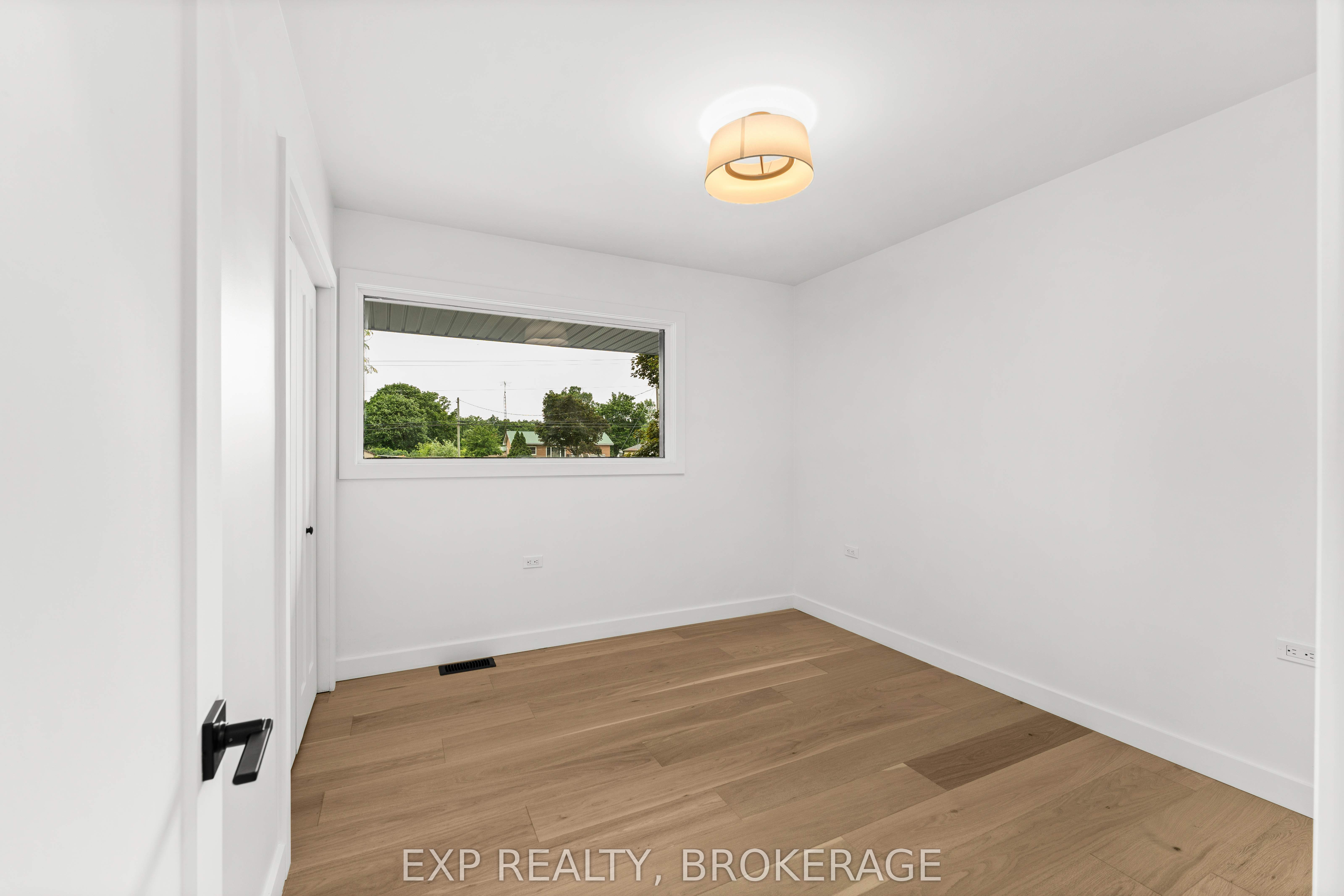 1802 Sydenham Road Property Photo 23