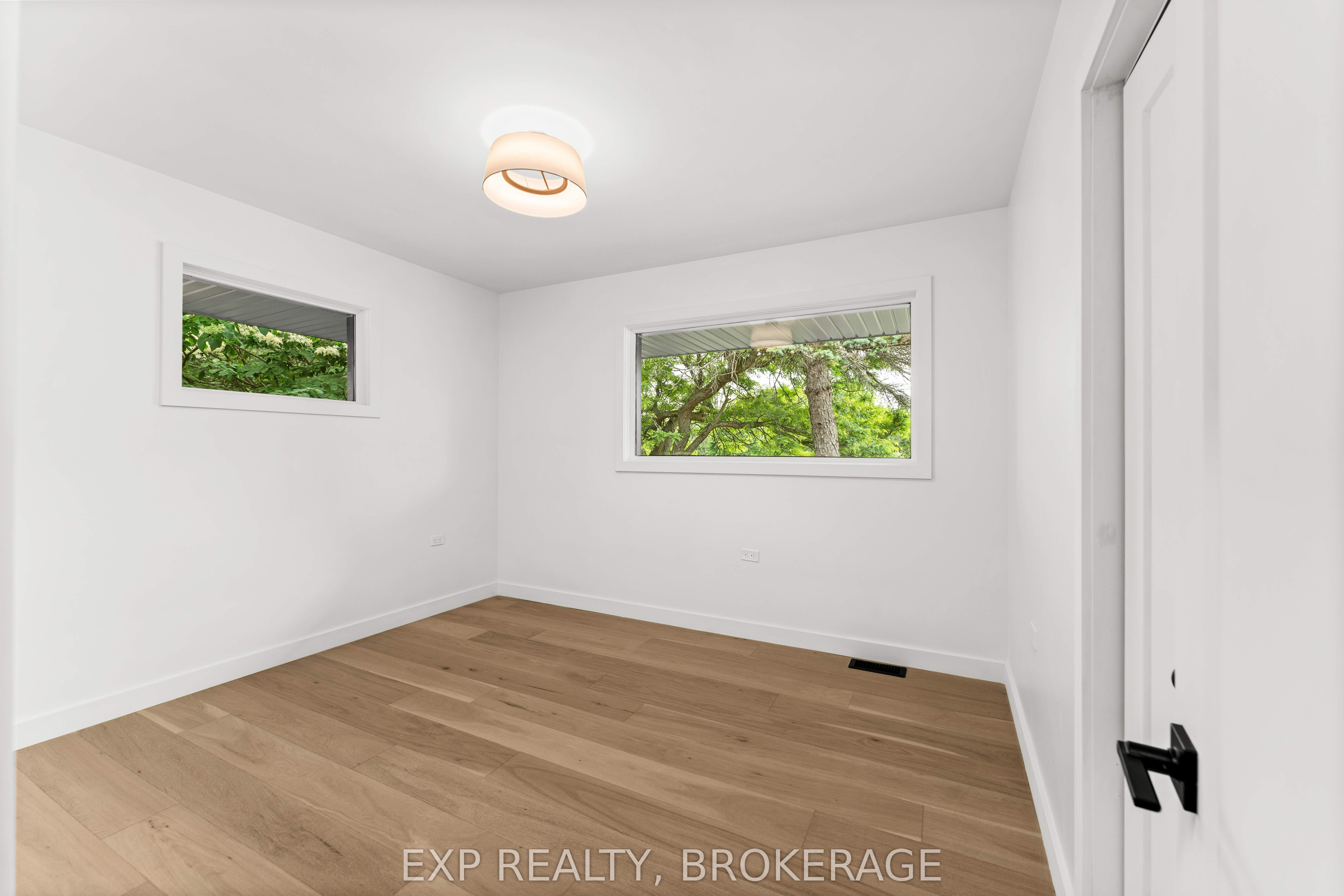 1802 Sydenham Road Property Photo 25