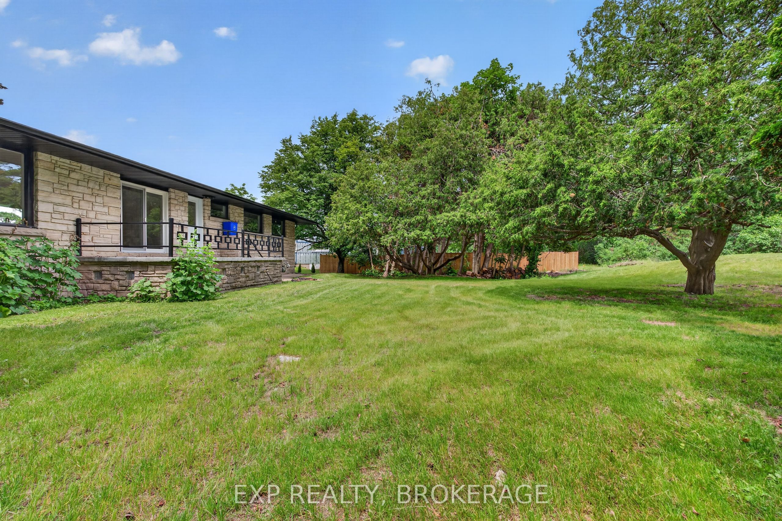 1802 Sydenham Road Property Photo 37