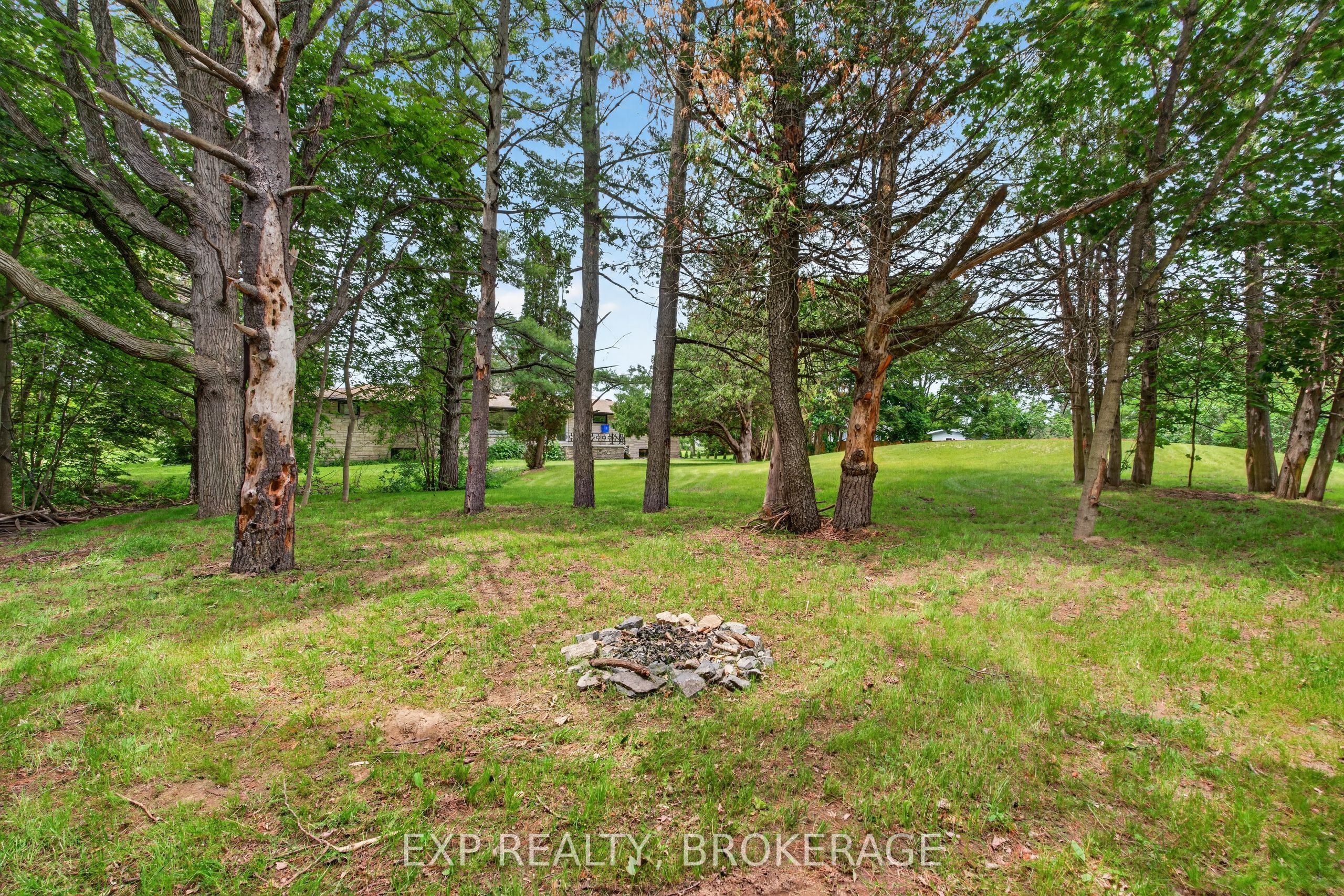 1802 Sydenham Road Property Photo 40