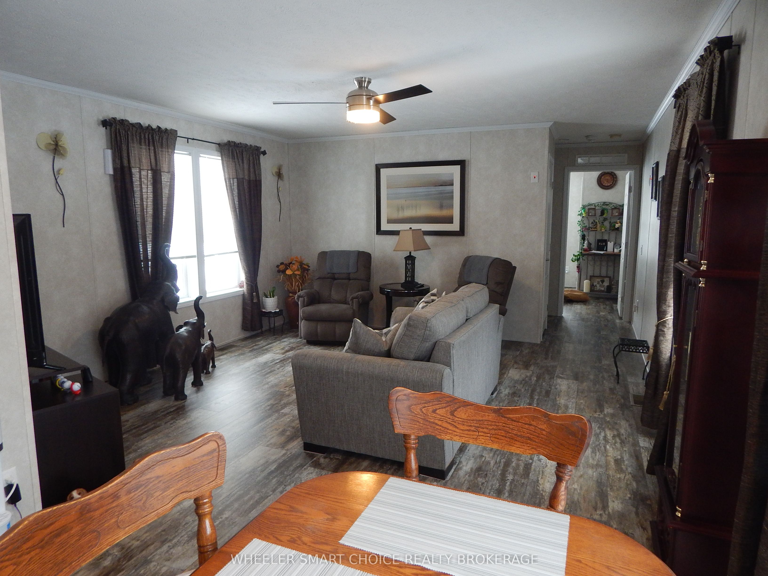2729 Crows Nest Road E Property Photo 14