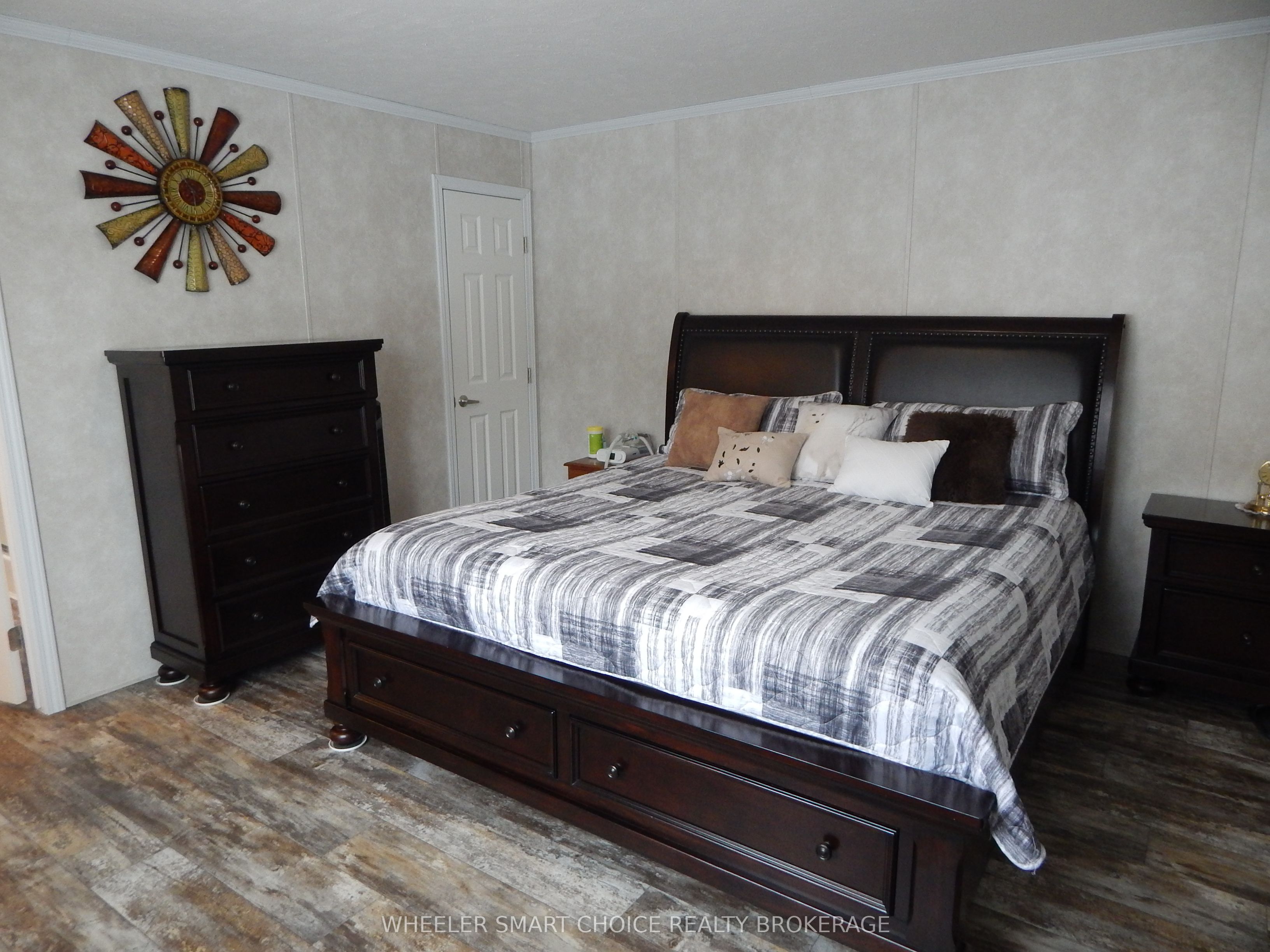 2729 Crows Nest Road E Property Photo 26