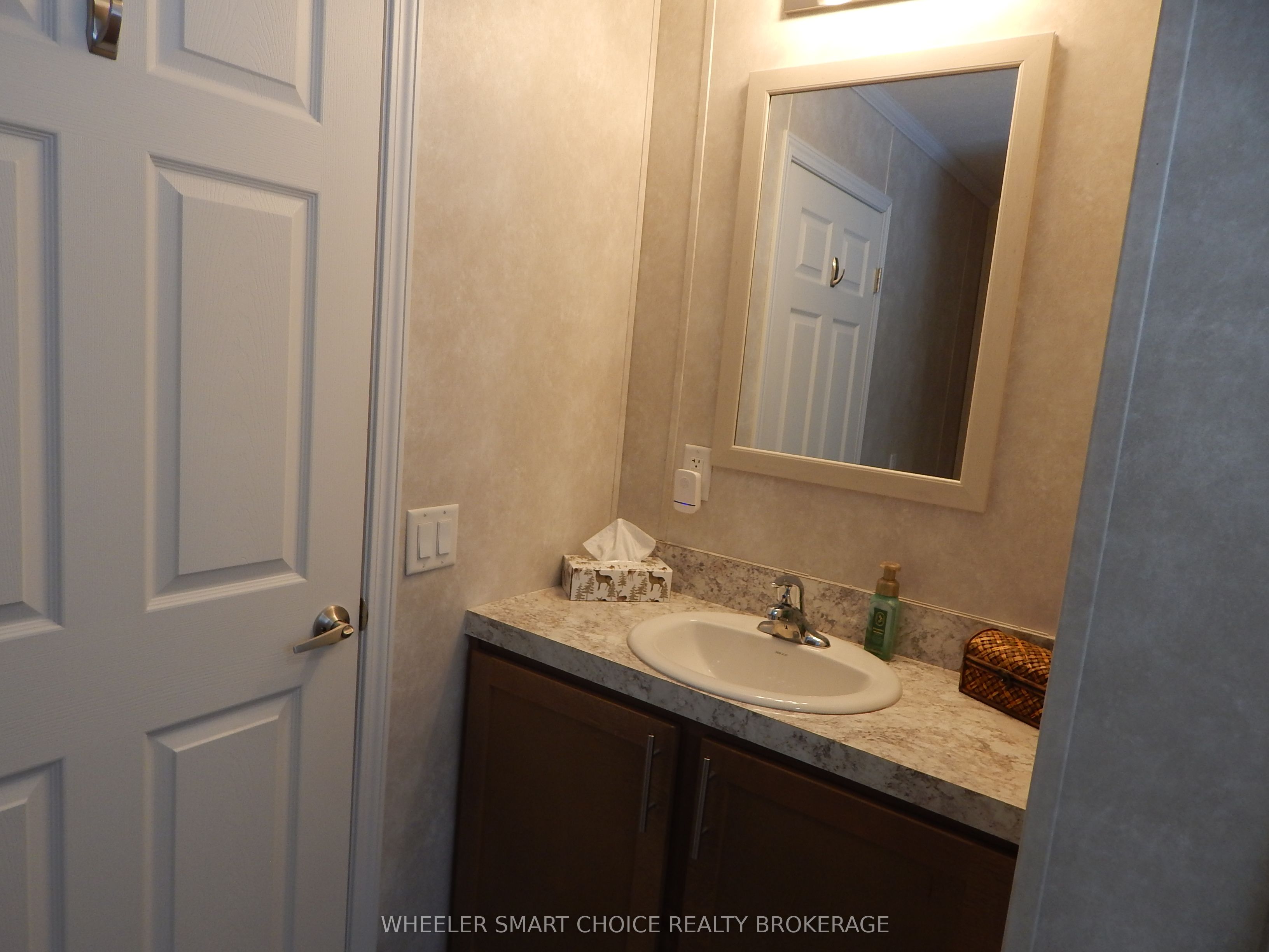 2729 Crows Nest Road E Property Photo 31