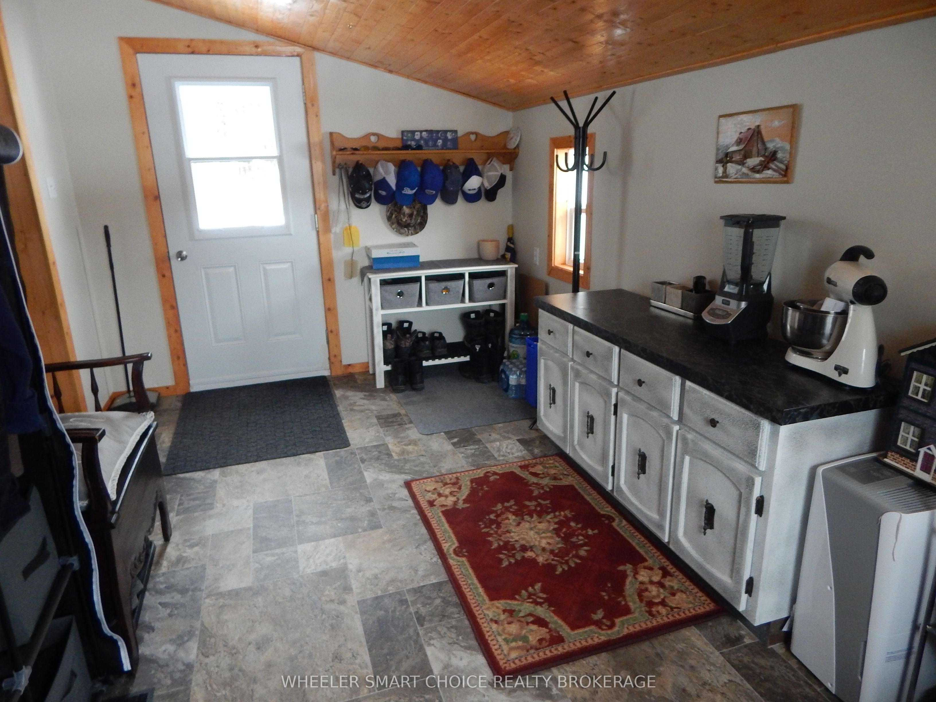 2729 Crows Nest Road E Property Photo 32