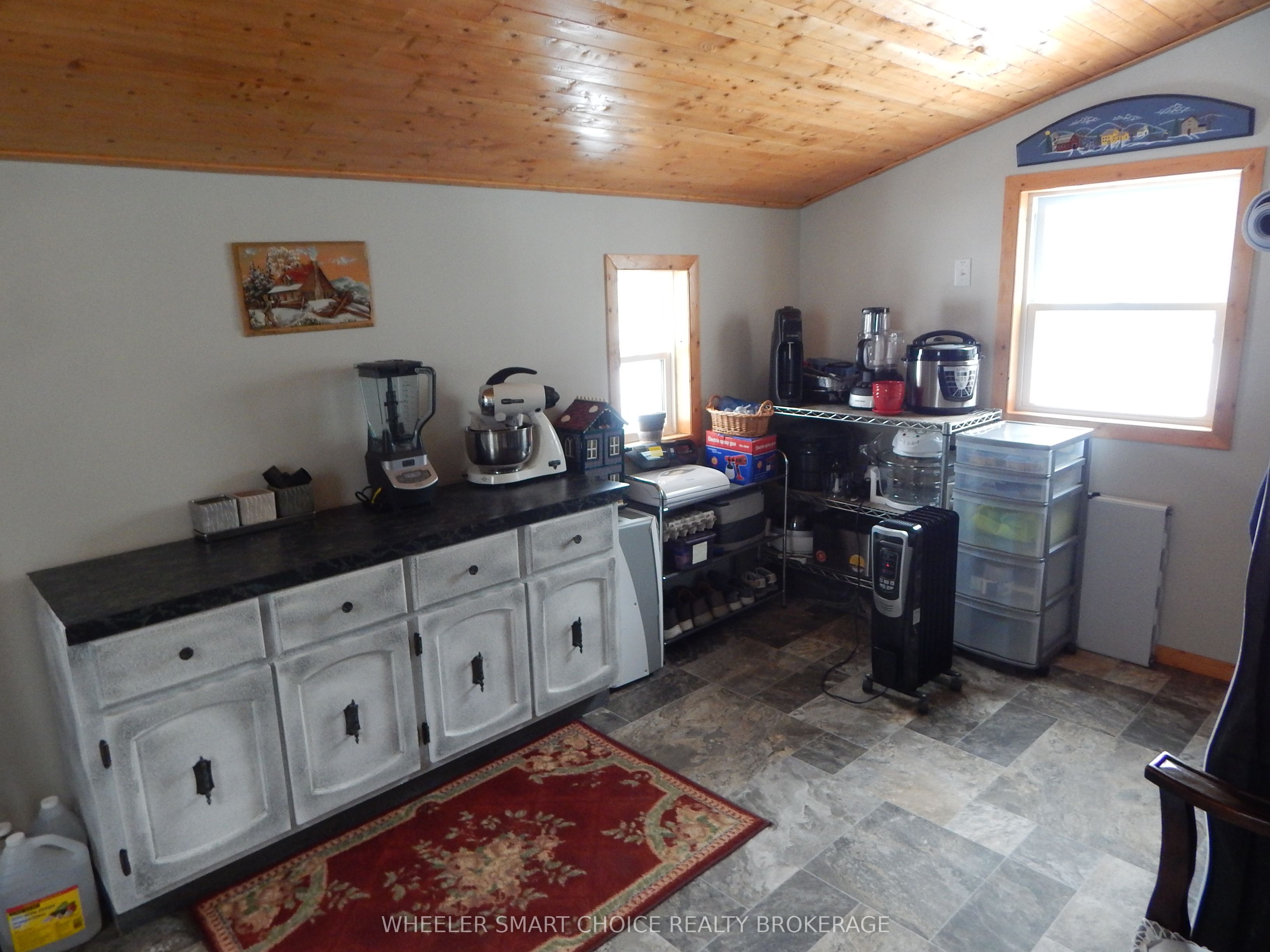 2729 Crows Nest Road E Property Photo 33