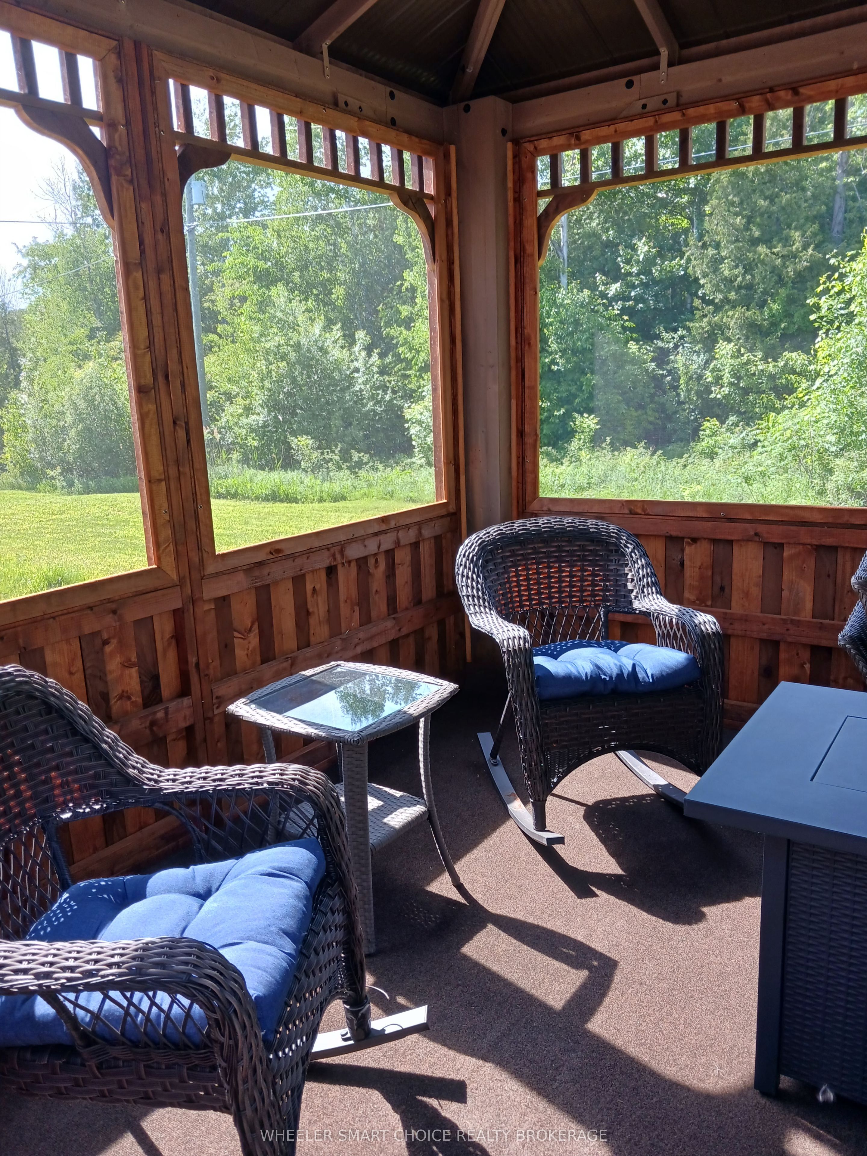 2729 Crows Nest Road E Property Photo 40