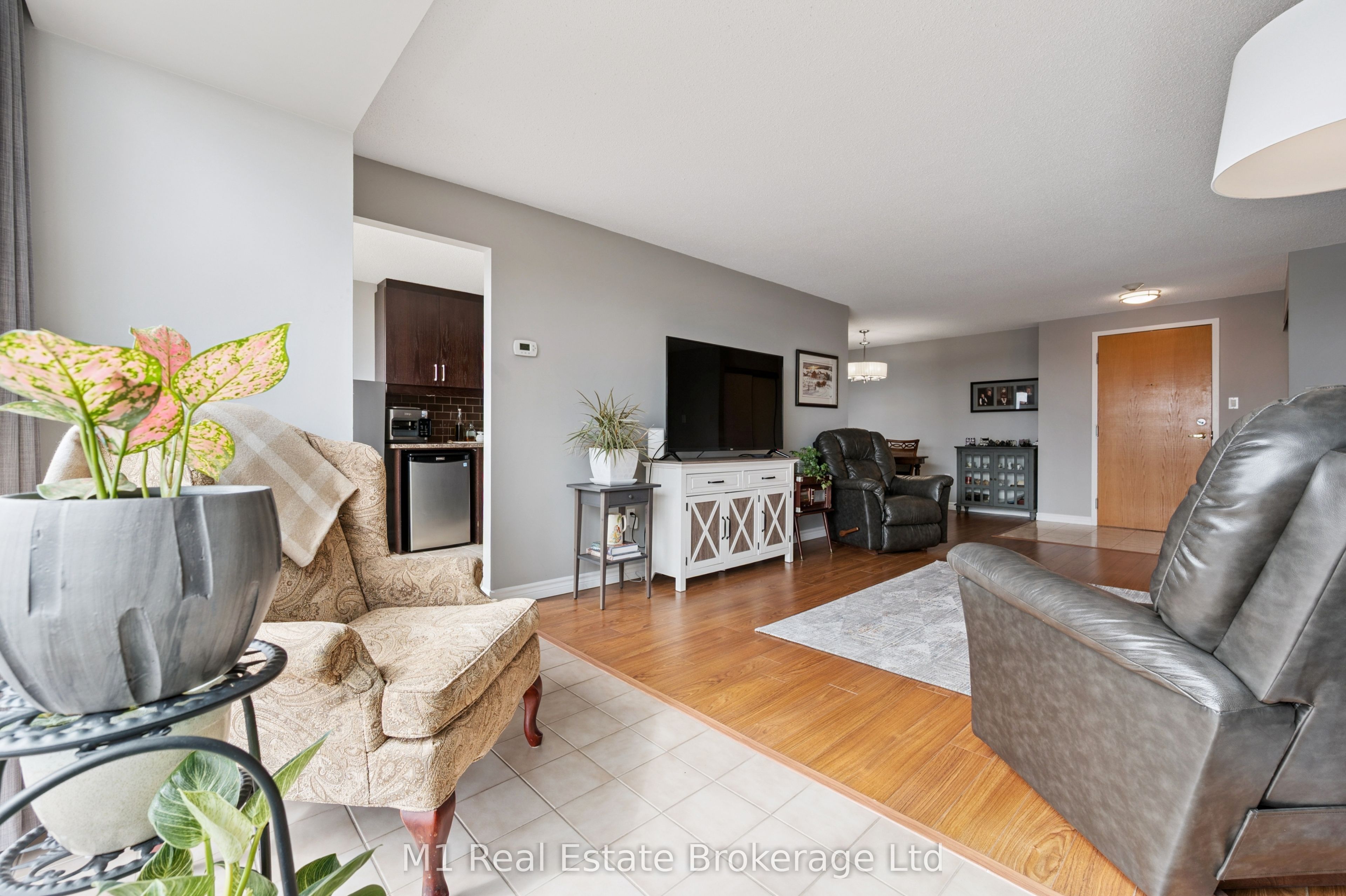 55 Blue Springs Drive Ph2 Property Photo 11