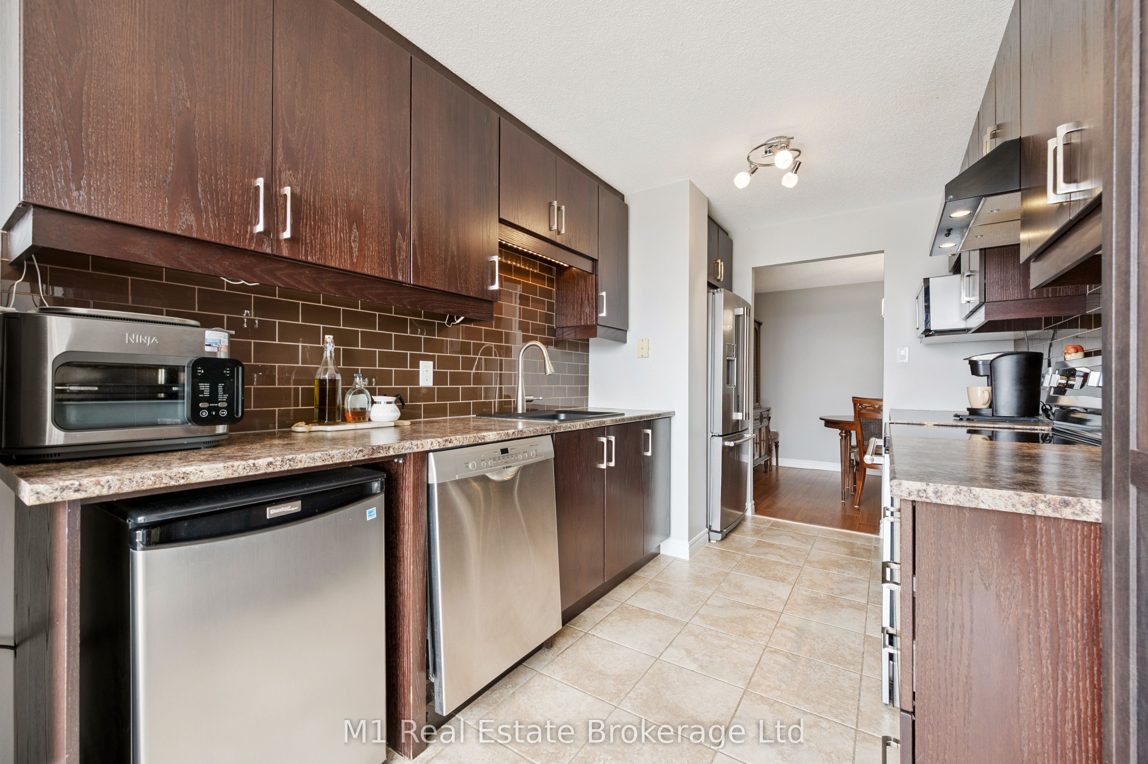 55 Blue Springs Drive Ph2 Property Photo 13