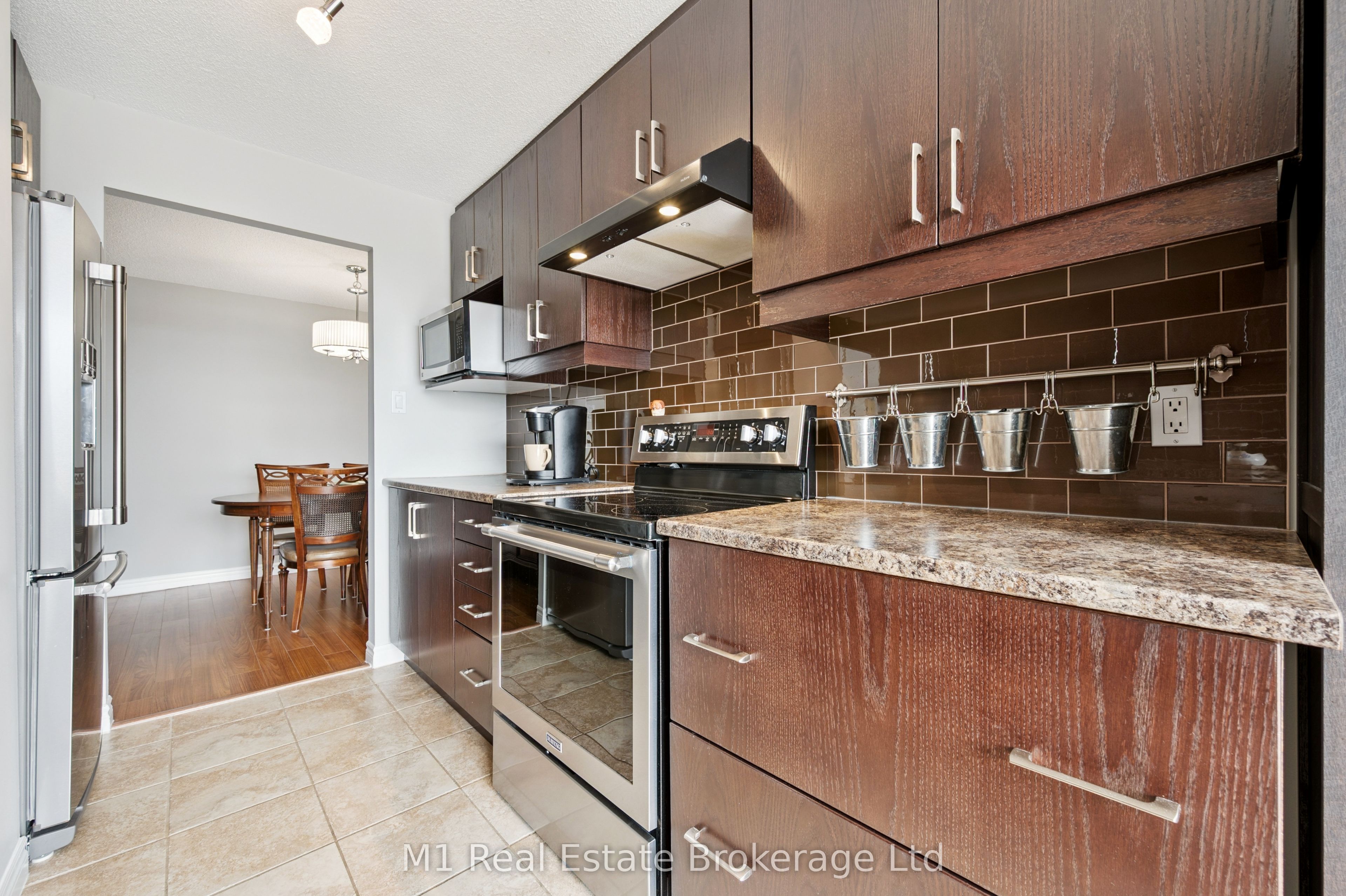 55 Blue Springs Drive Ph2 Property Photo 17