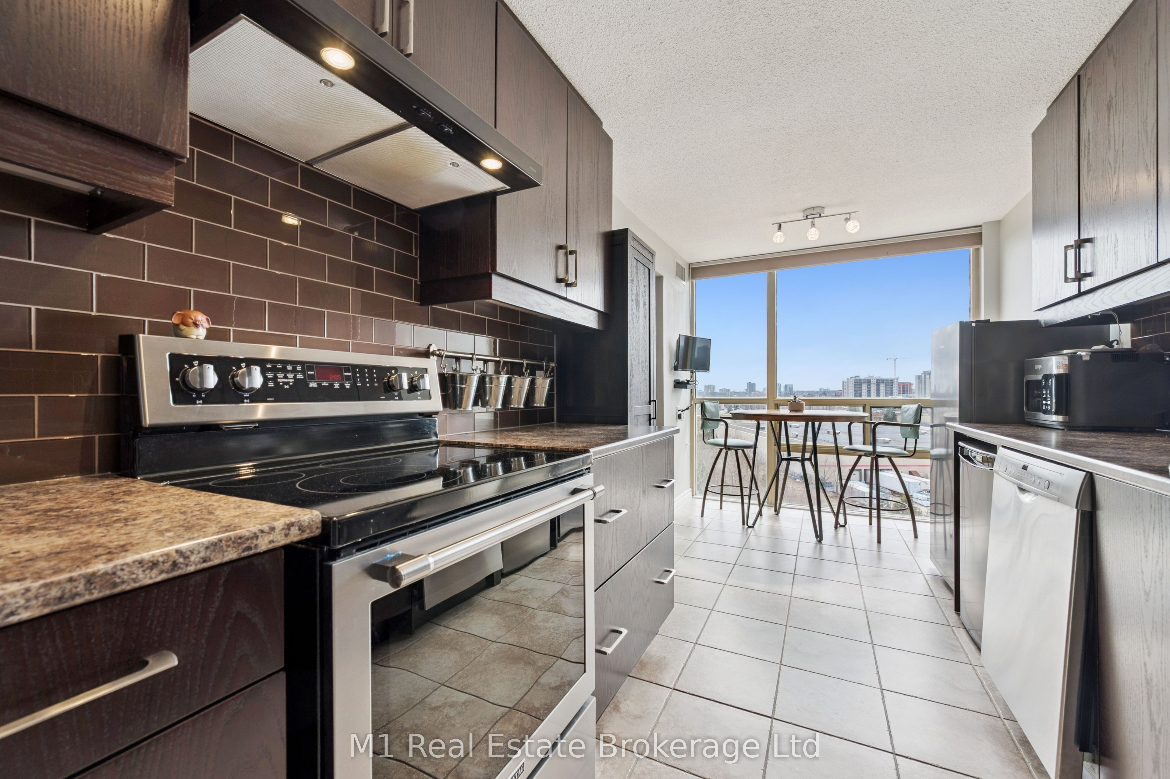 55 Blue Springs Drive Ph2 Property Photo 19