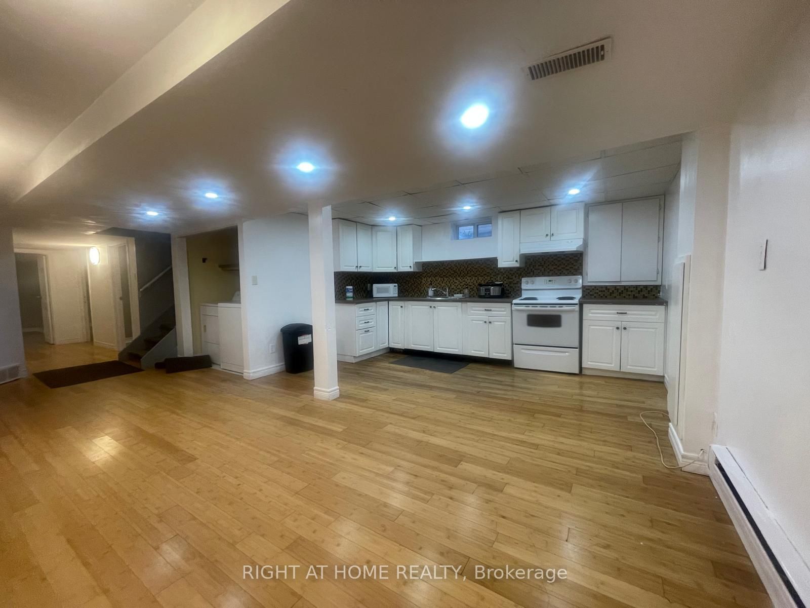 135 Northgate Drive (Basmt) Property Photo 1