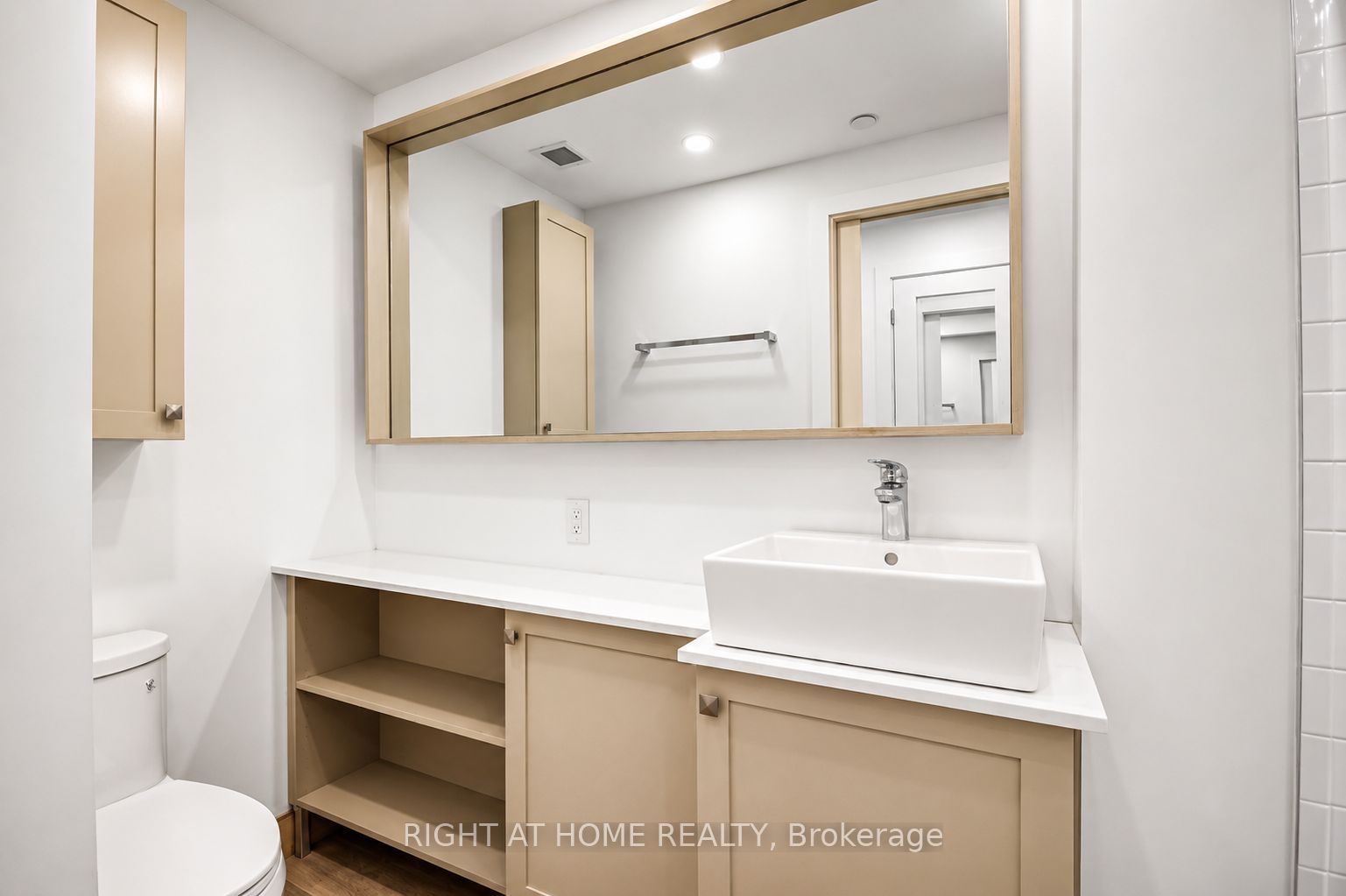 60 Springhurst Avenue Unit #312 Property Photo 12
