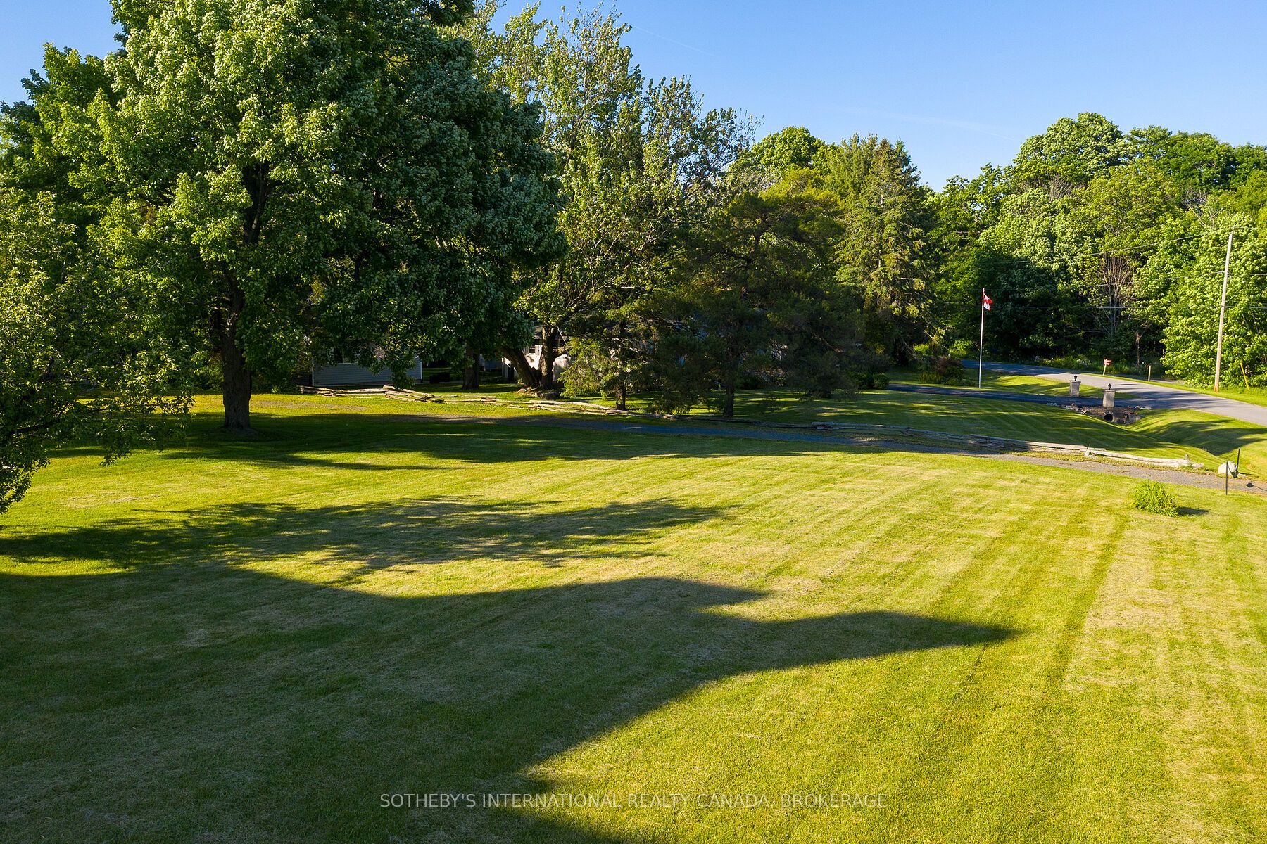 4 Starr Place Property Photo 5