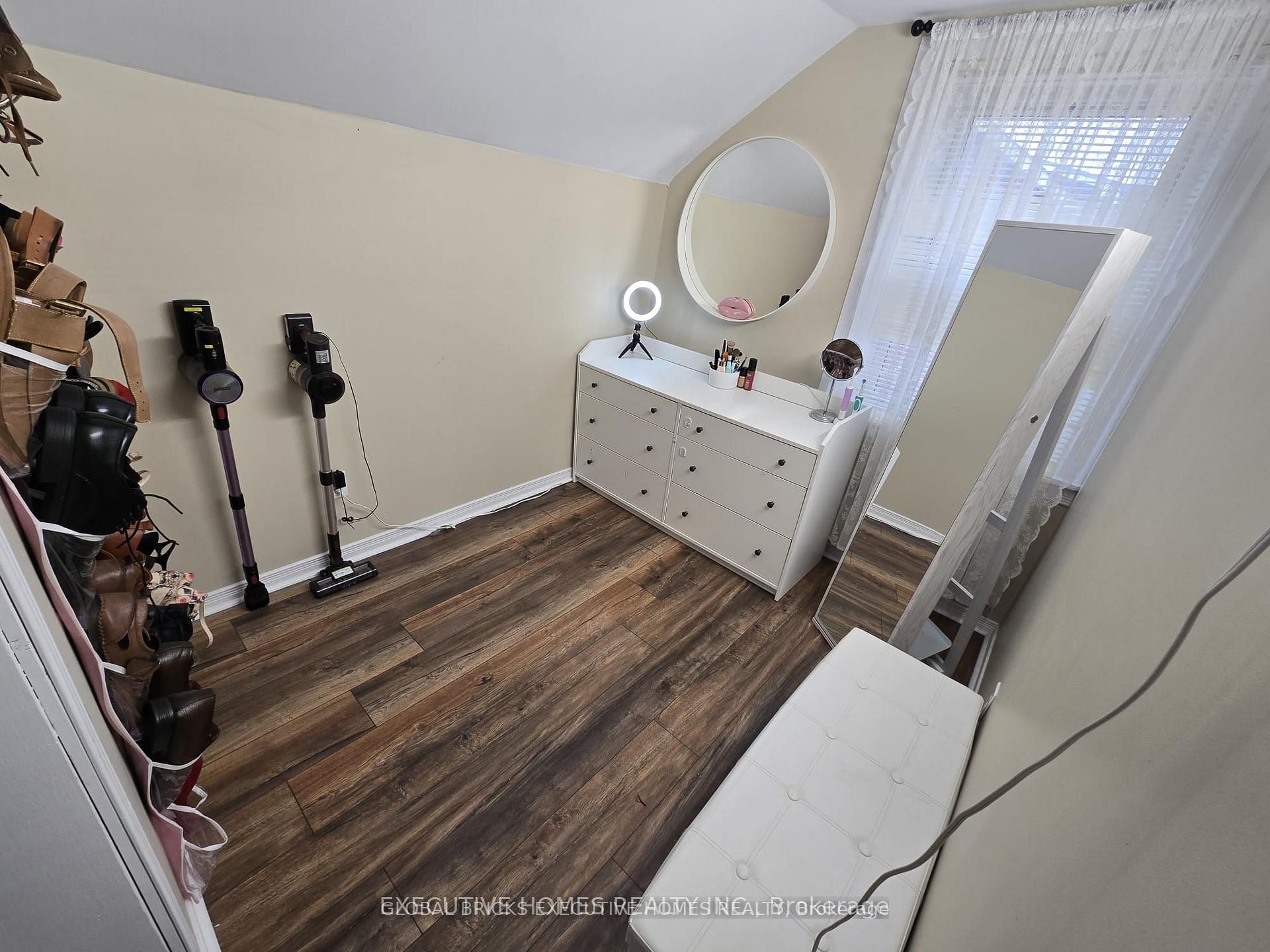 19 Cedar Street Property Photo 14