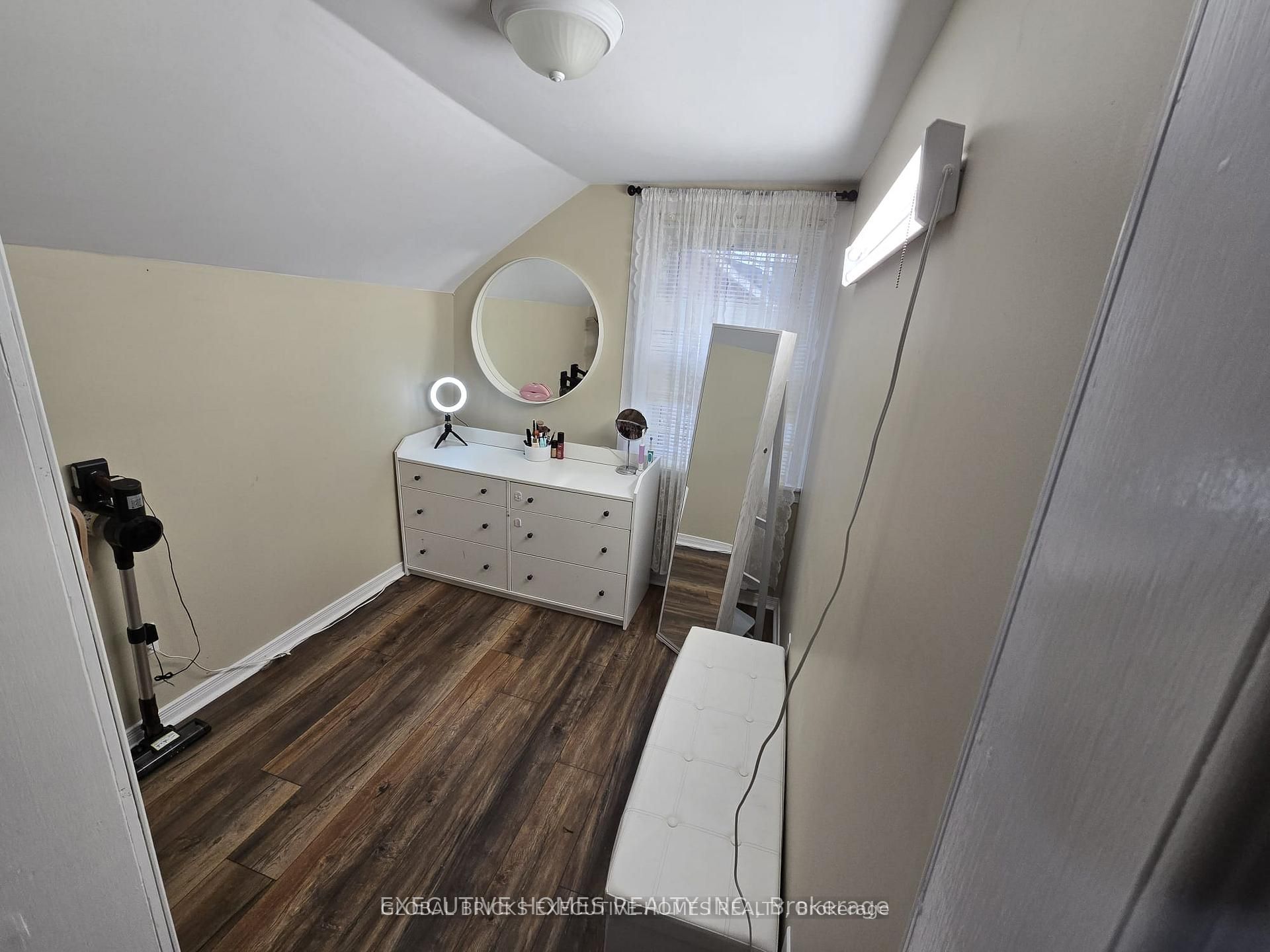 19 Cedar Street Property Photo 15