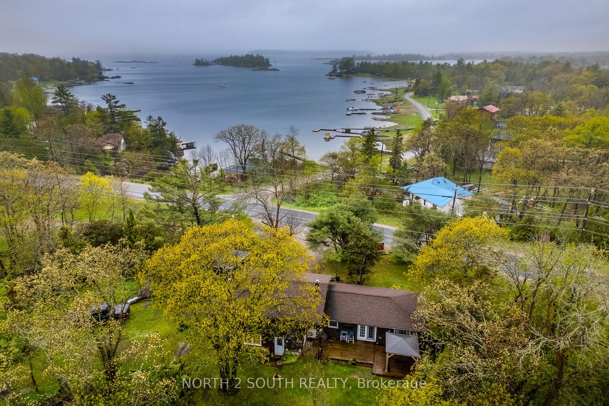 1146 Honey Harbour Road Property Photo 2