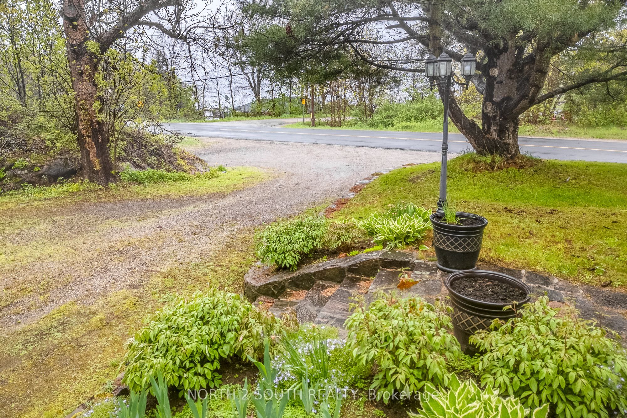 1146 Honey Harbour Road Property Photo 5