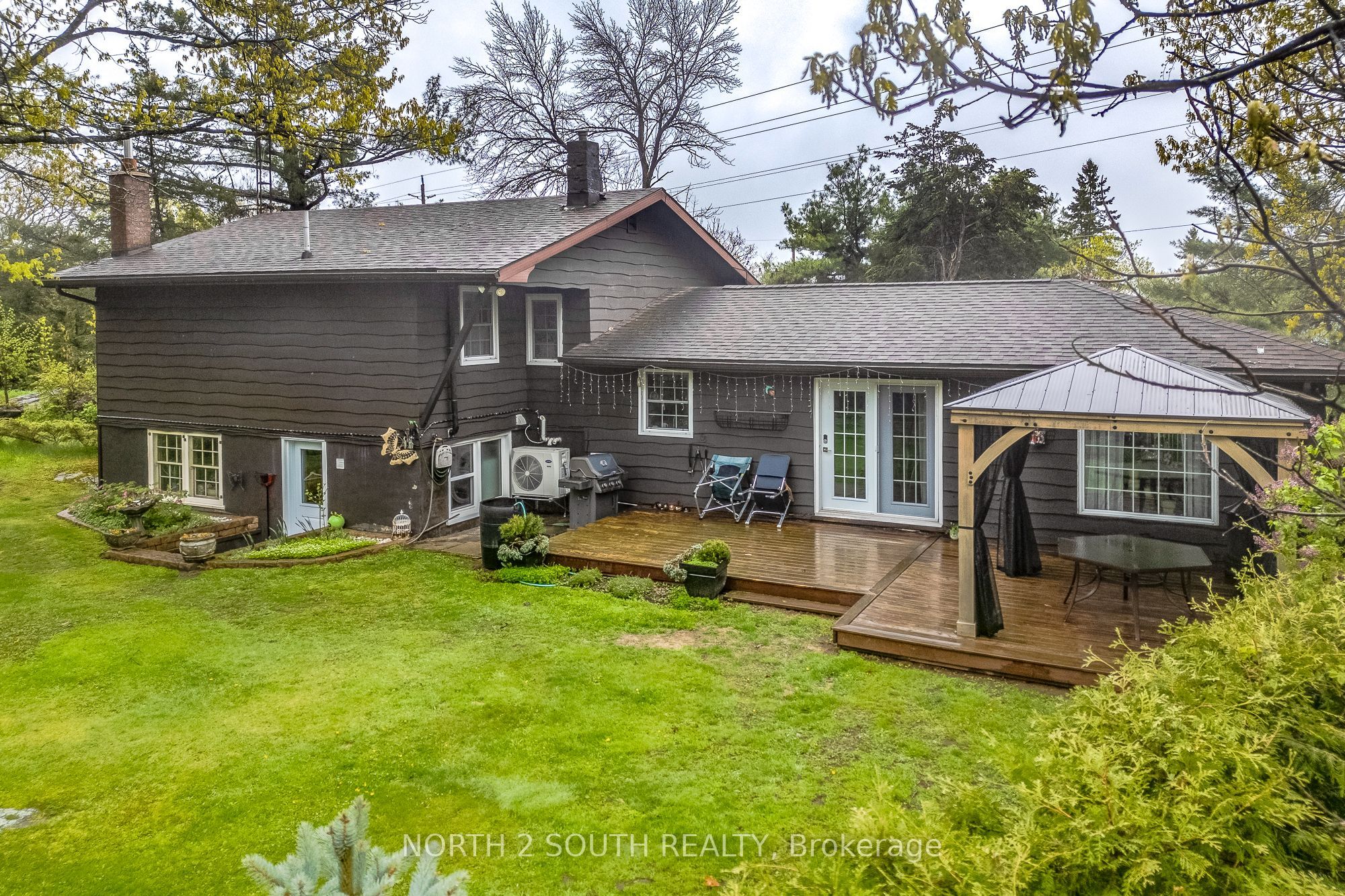 1146 Honey Harbour Road Property Photo 6