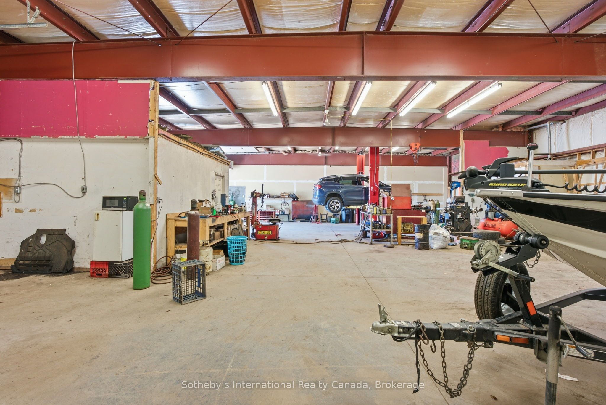 100 Progress Road 5 Property Photo 2