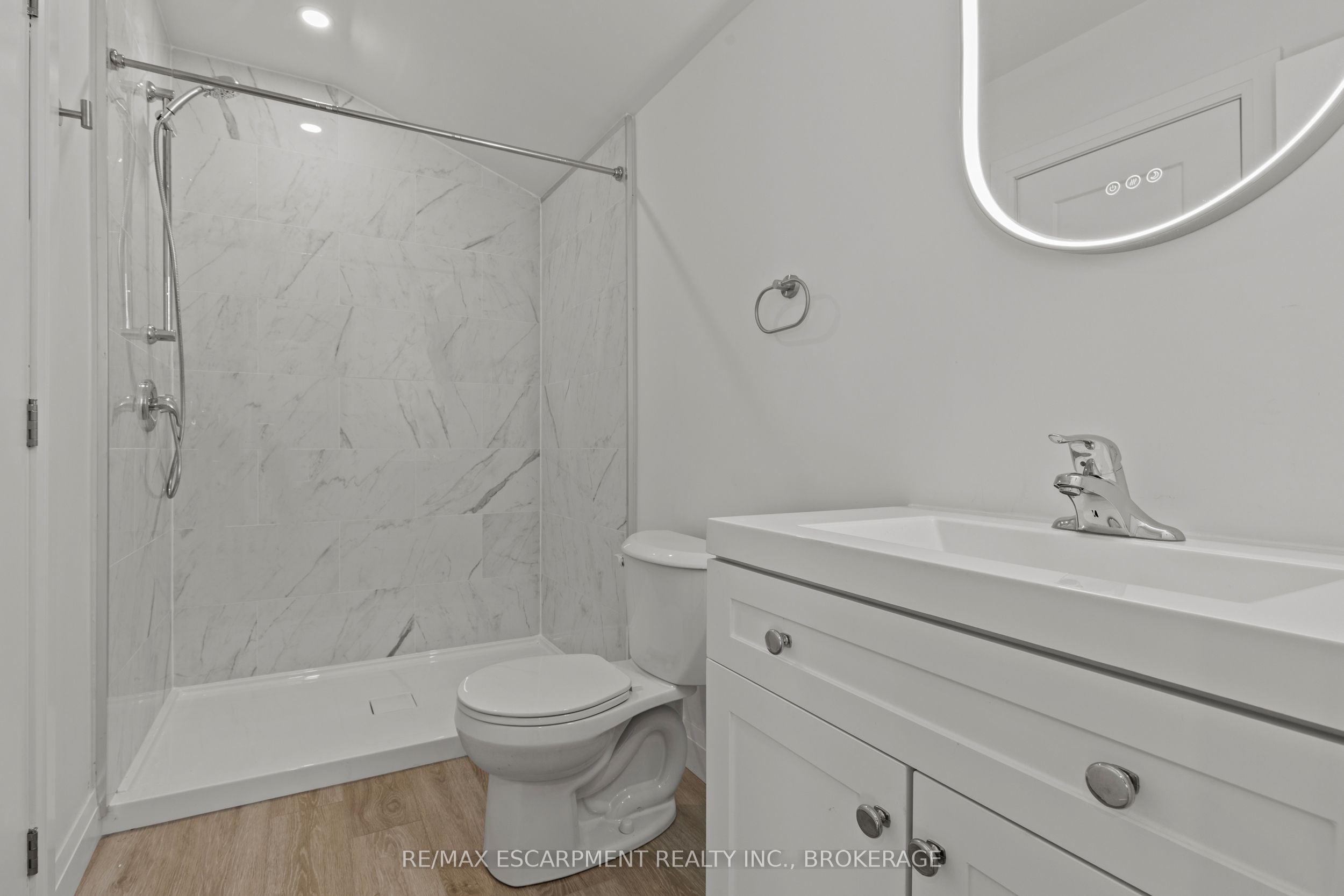 362 Gatfield Avenue Unit 2 Property Photo 14