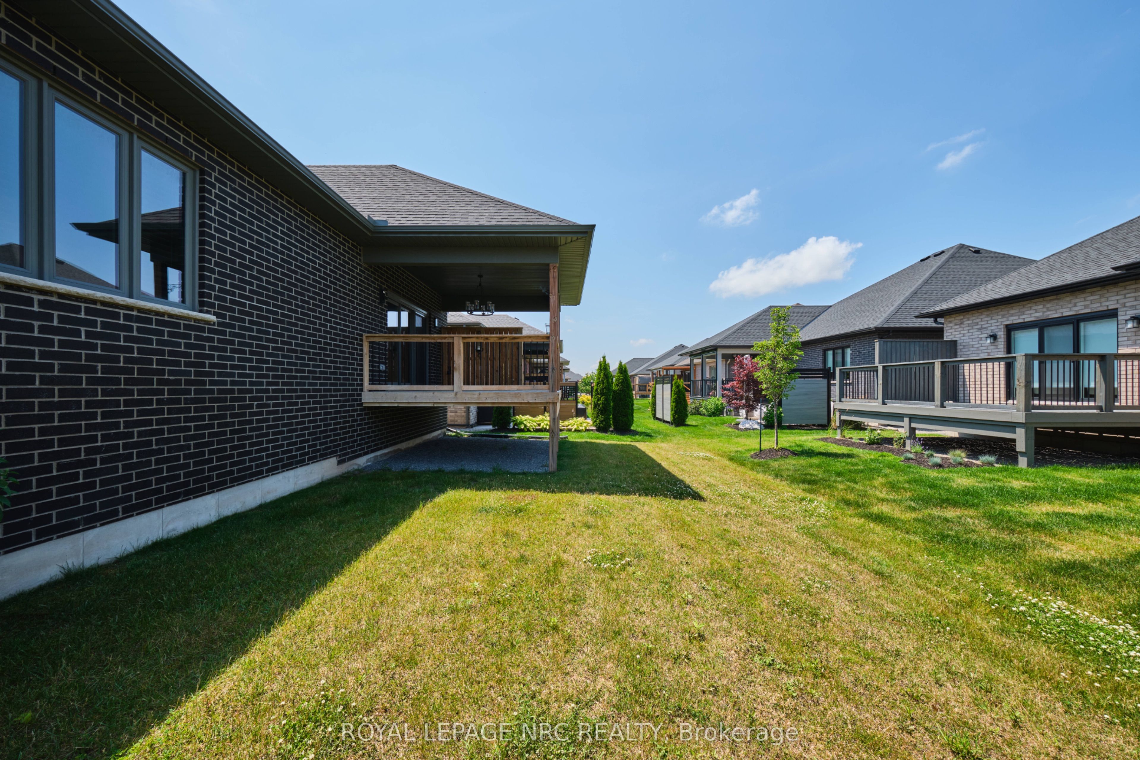 53 Carrick Trail Property Photo 8