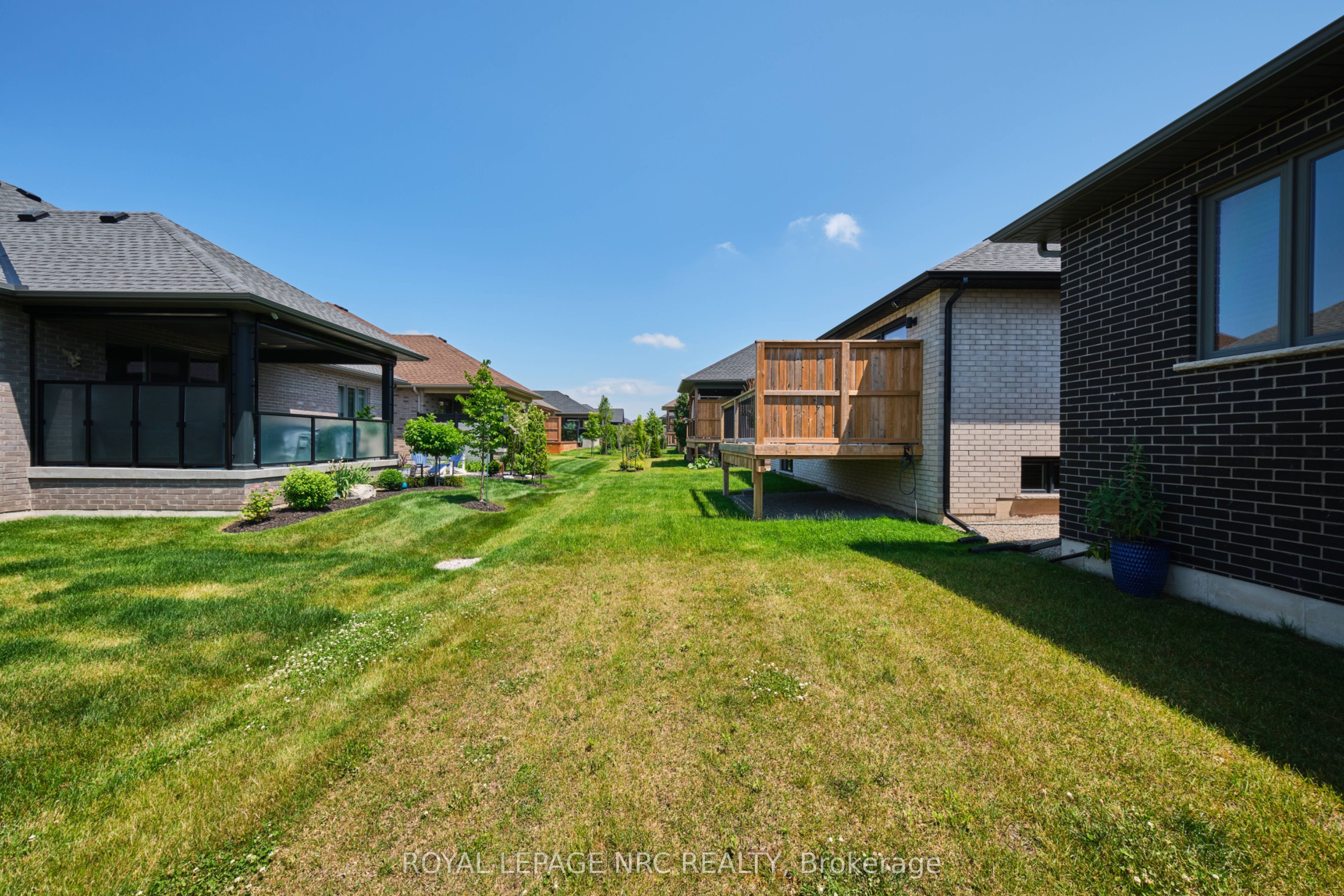 53 Carrick Trail Property Photo 9