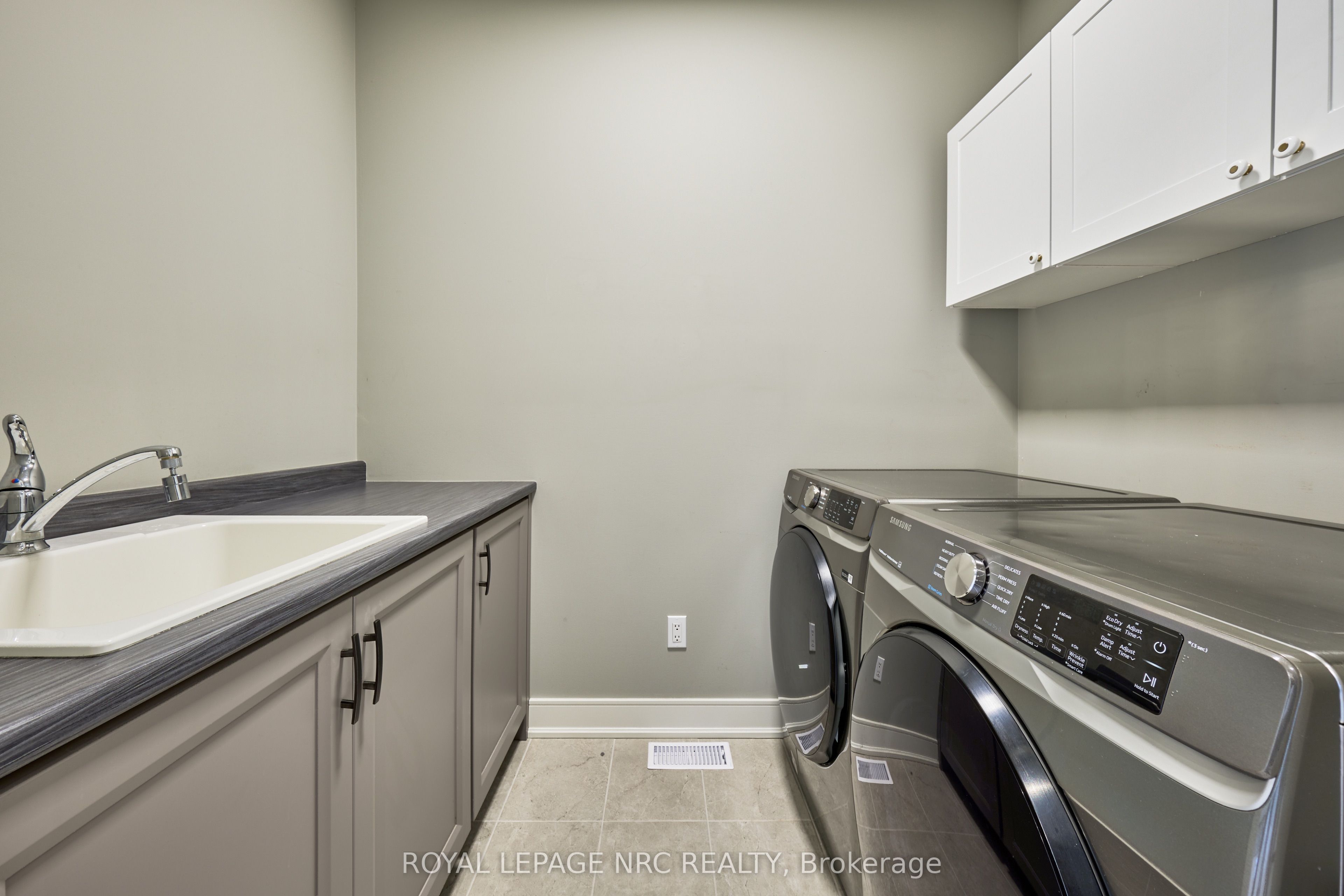 53 Carrick Trail Property Photo 14