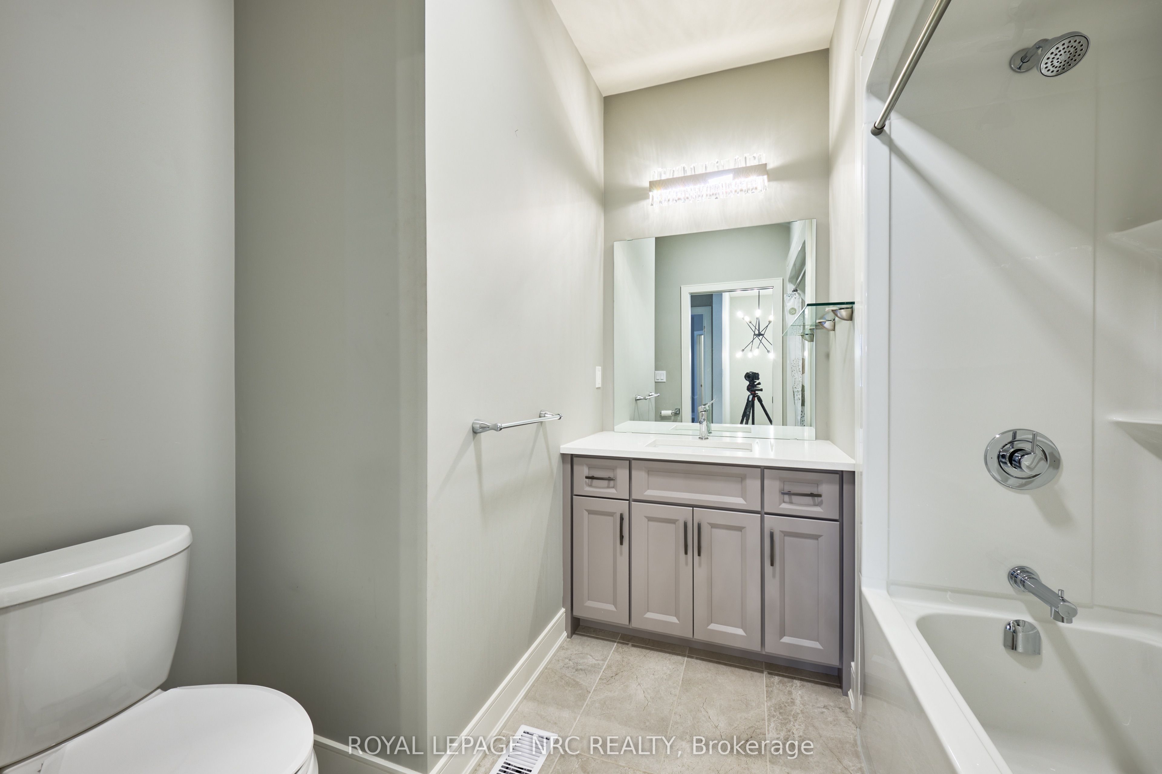 53 Carrick Trail Property Photo 32