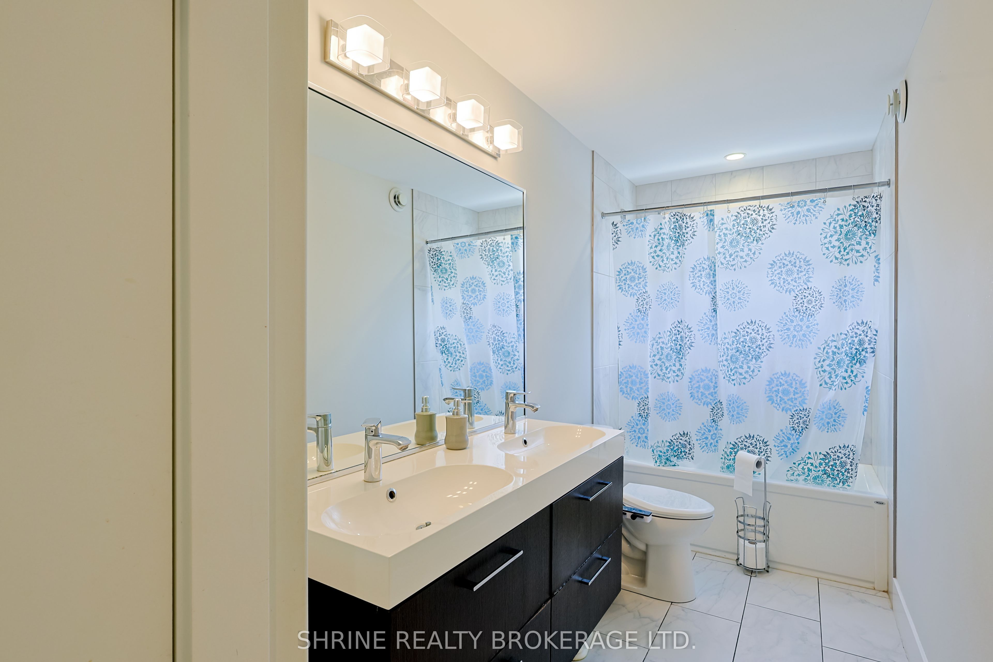2170 Debra Drive Property Photo 24
