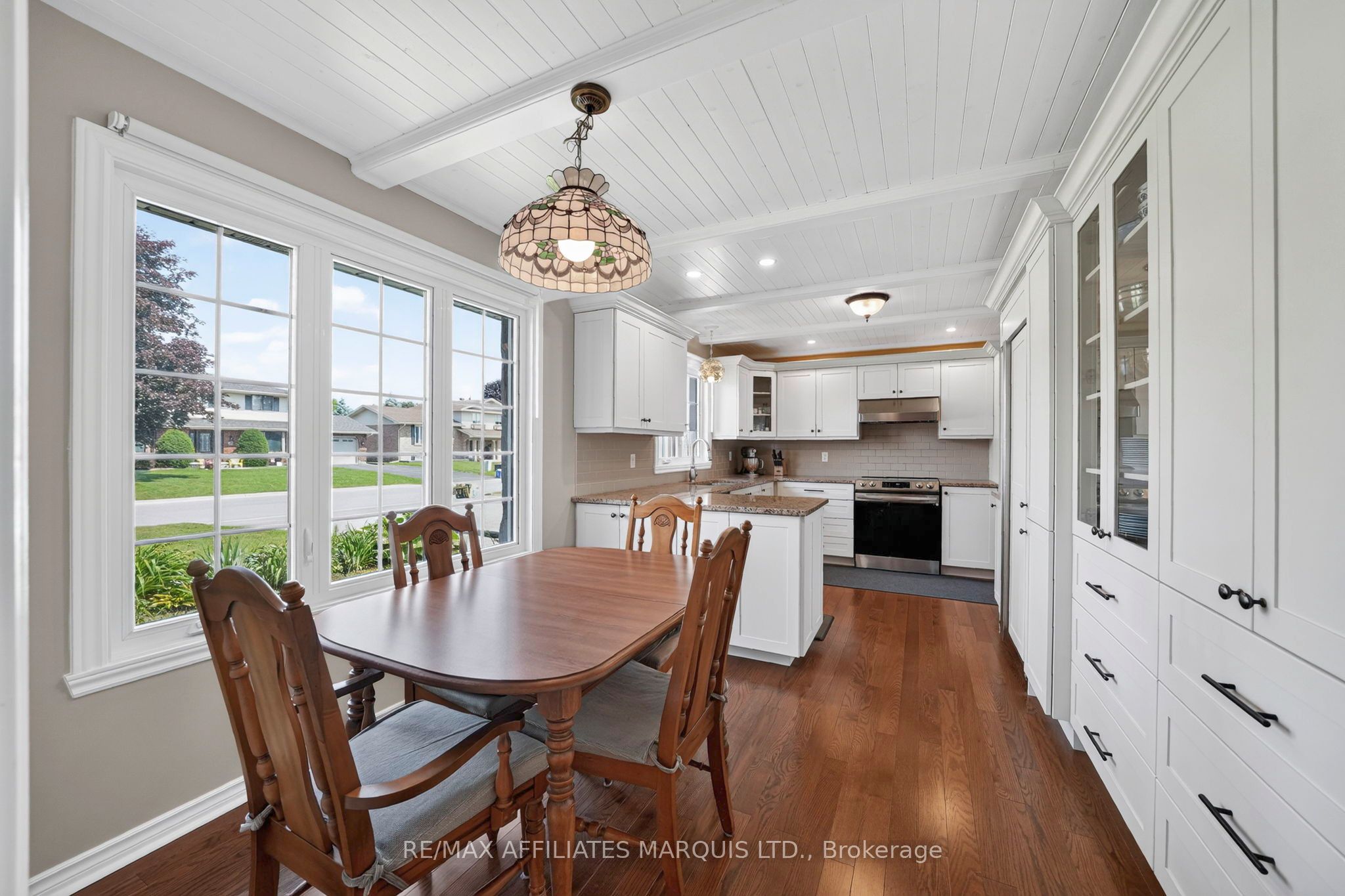 1920 Belvedere Crescent Property Photo 7