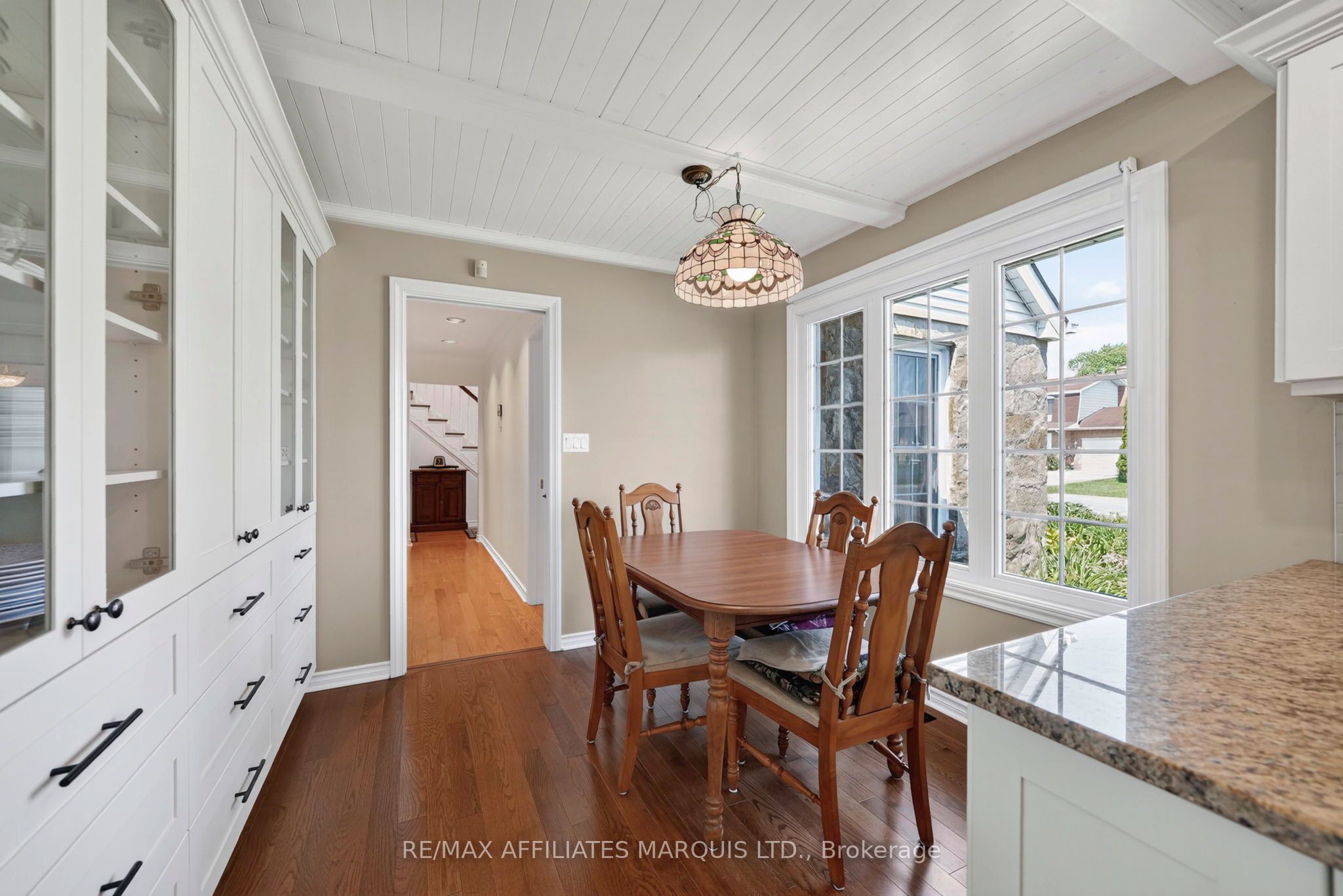 1920 Belvedere Crescent Property Photo 9