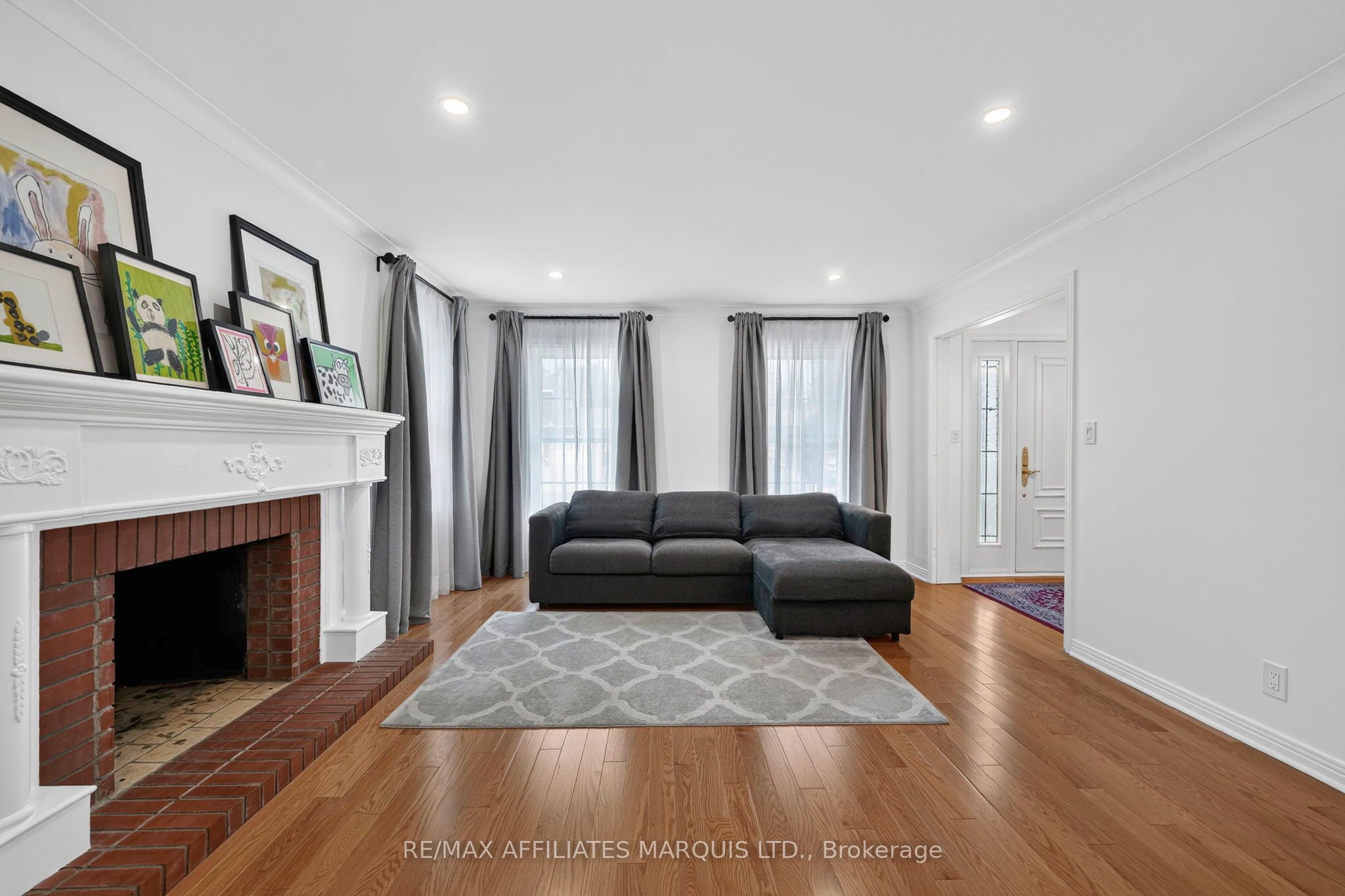 1920 Belvedere Crescent Property Photo 12