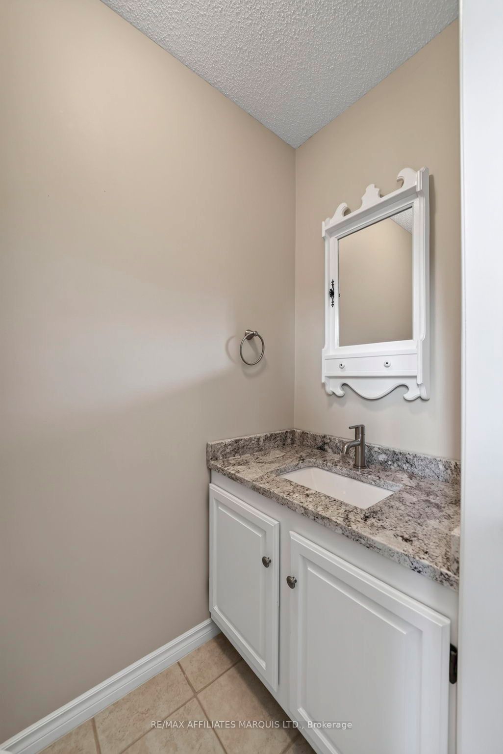 1920 Belvedere Crescent Property Photo 18