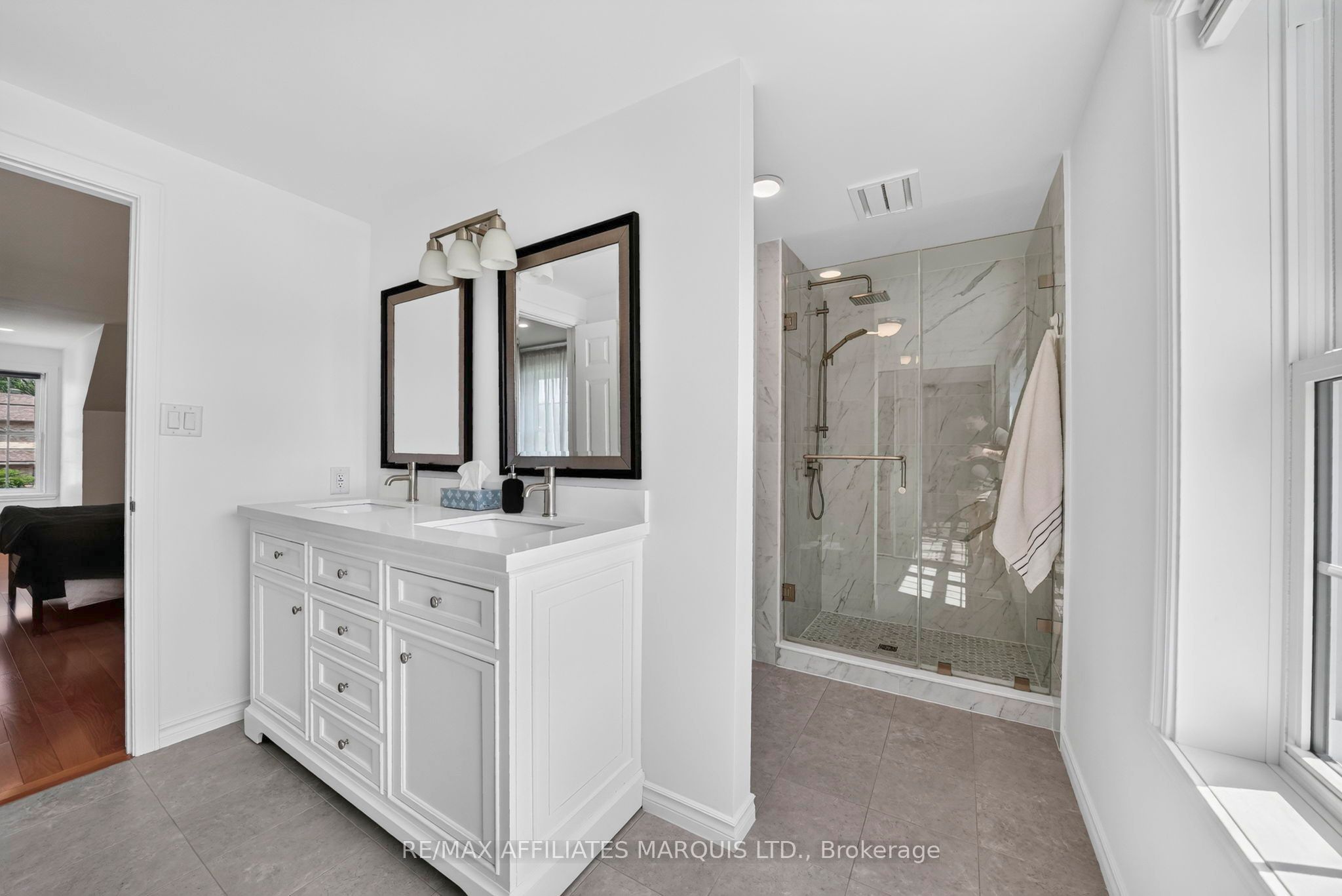 1920 Belvedere Crescent Property Photo 22