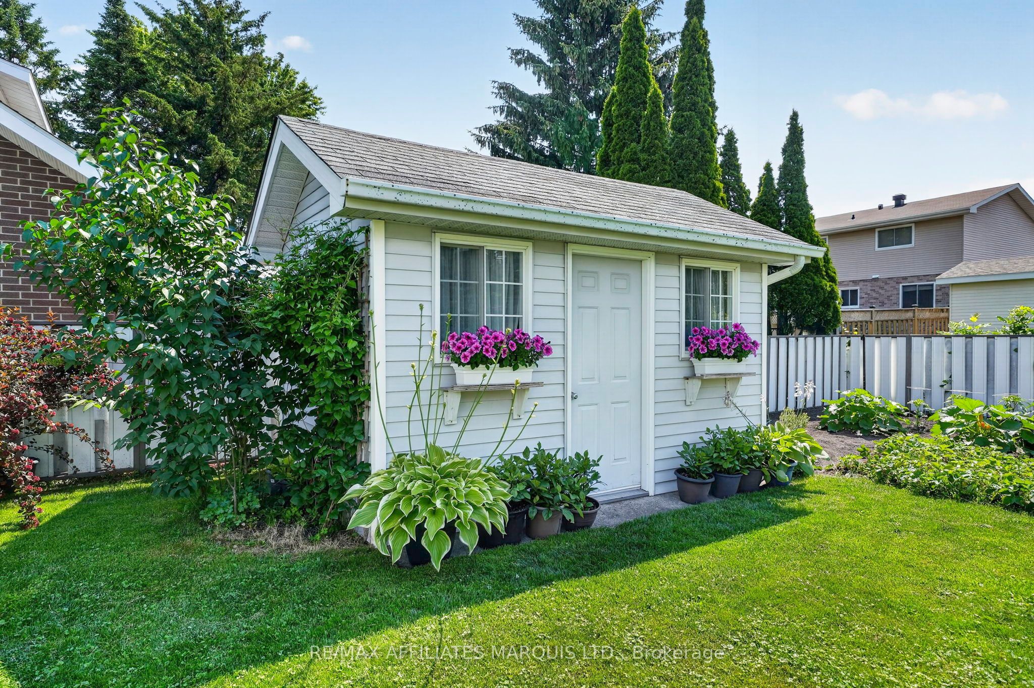 1920 Belvedere Crescent Property Photo 45