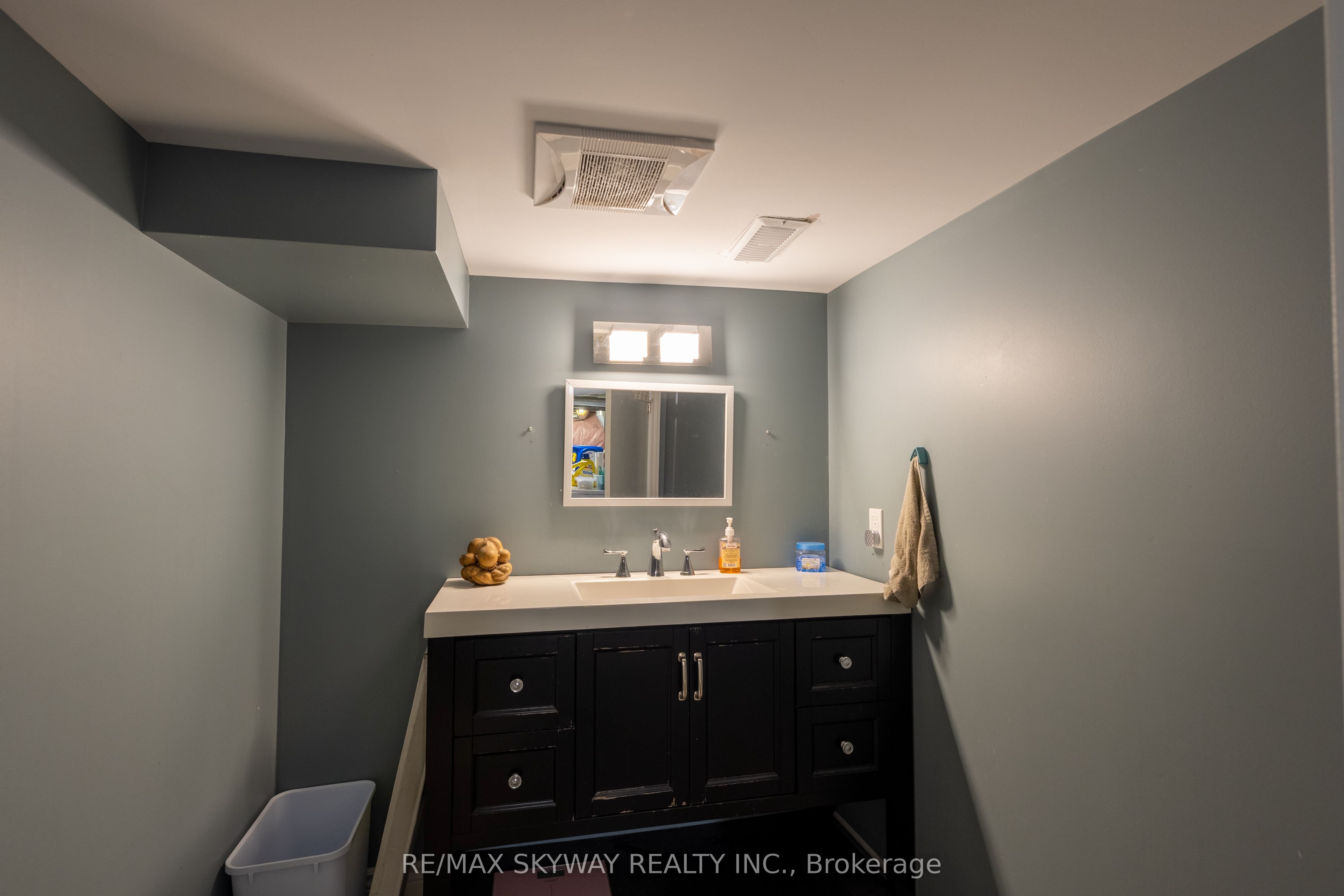 1160 Elm Avenue Property Photo 21