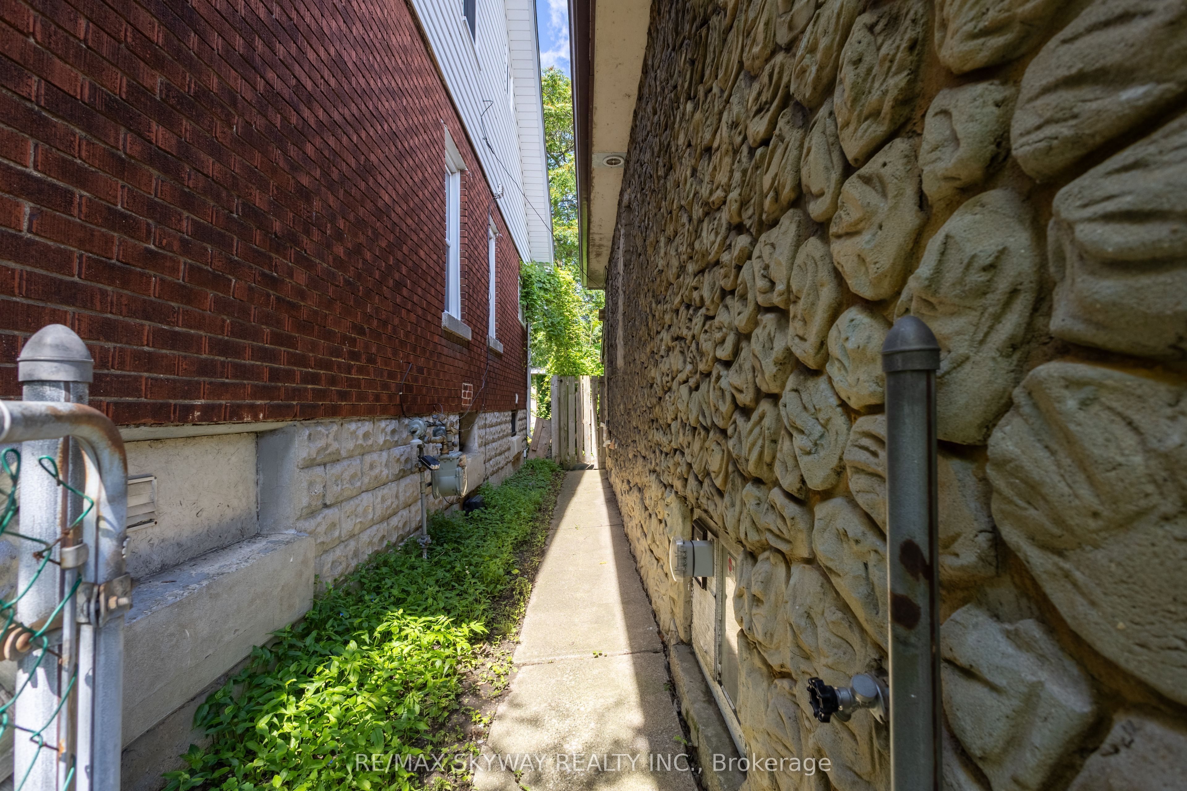 1160 Elm Avenue Property Photo 22