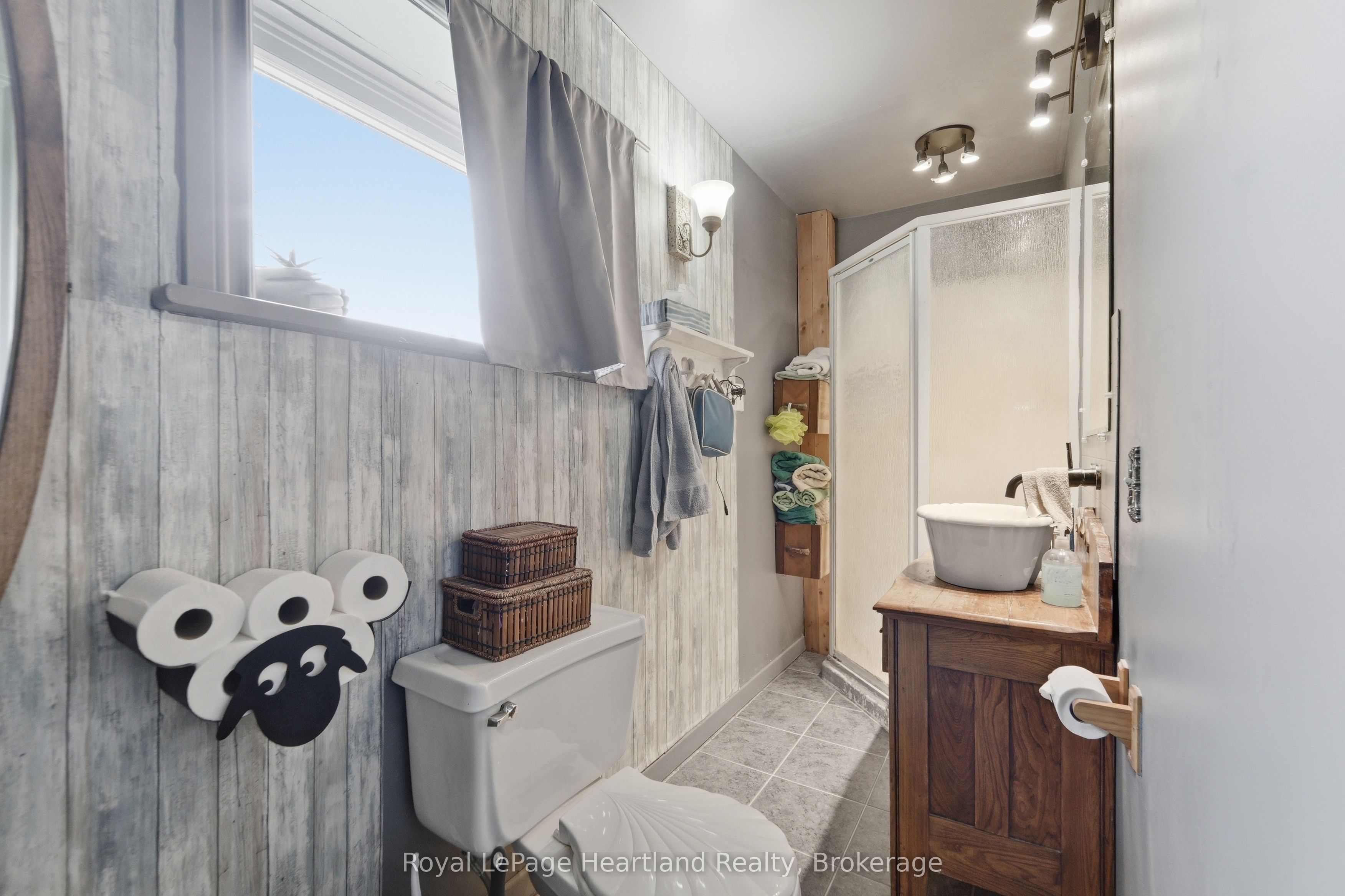 43882 Winthrop Road Property Photo 19