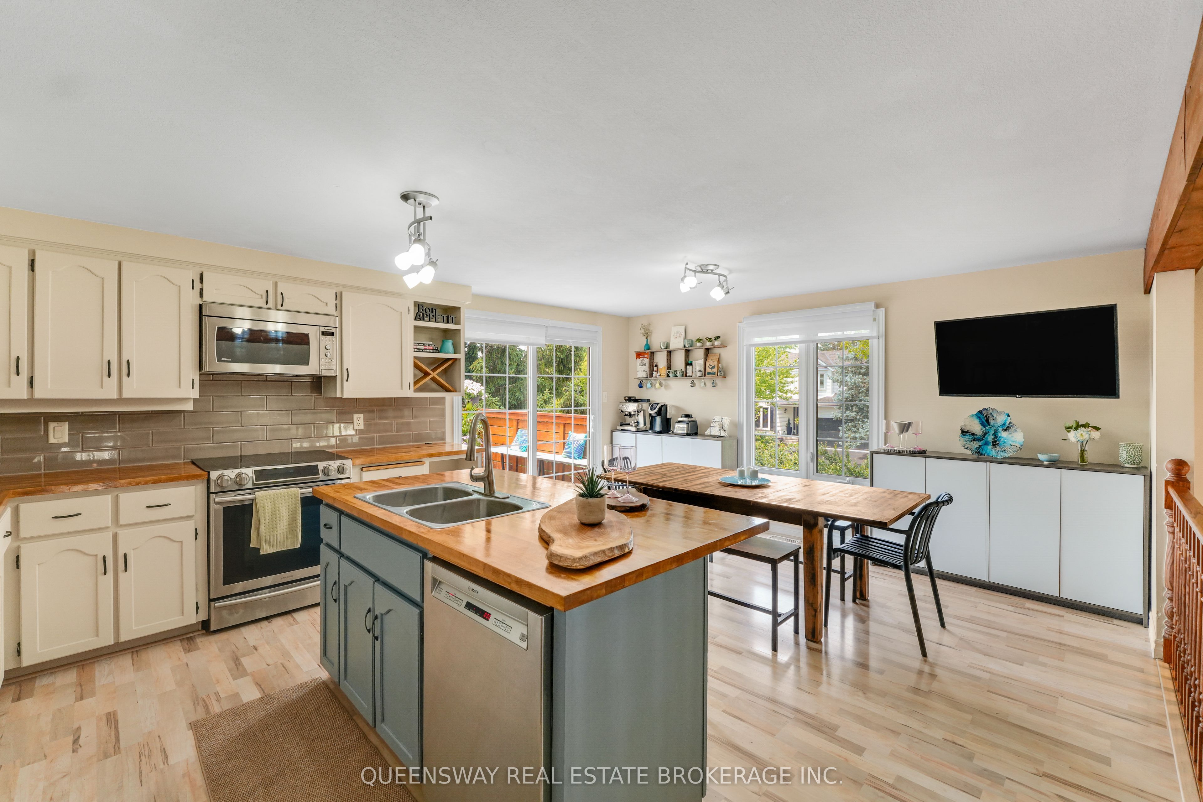 46 Greenwich Drive Property Photo 13