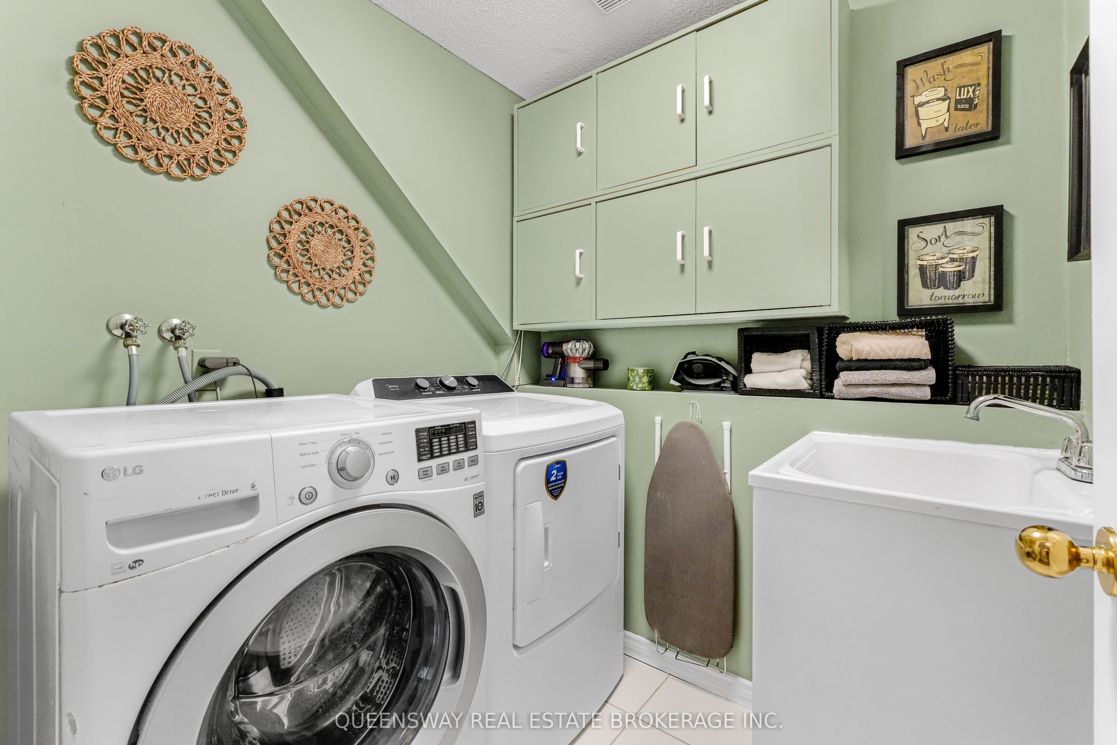 46 Greenwich Drive Property Photo 33